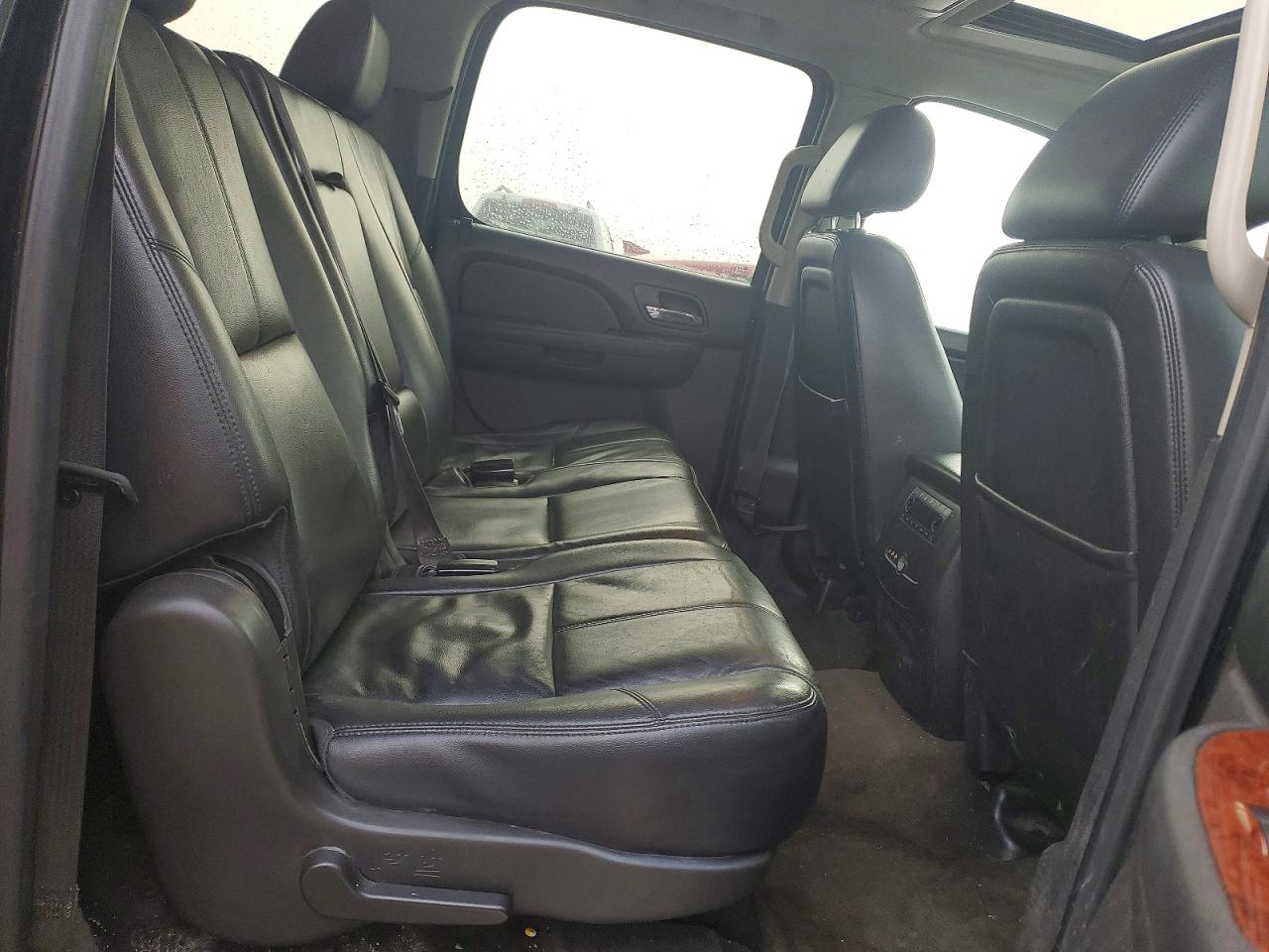 2013 CHEVROLET SUBURBAN K1500 LT photo 21