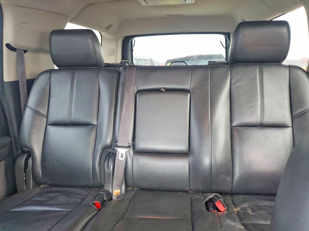 2013 CHEVROLET SUBURBAN K1500 LT photo 19