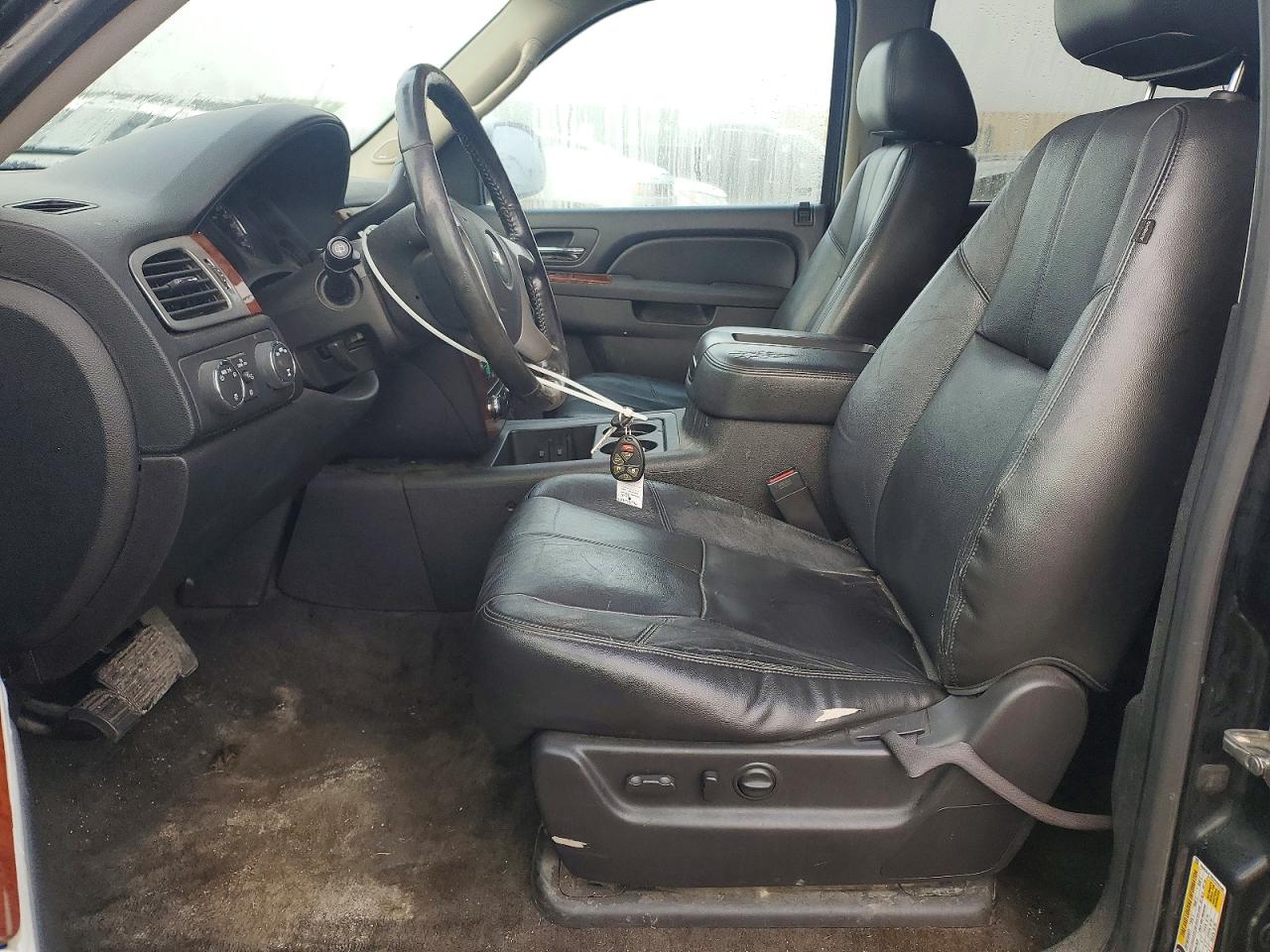 2013 CHEVROLET SUBURBAN K1500 LT photo 13
