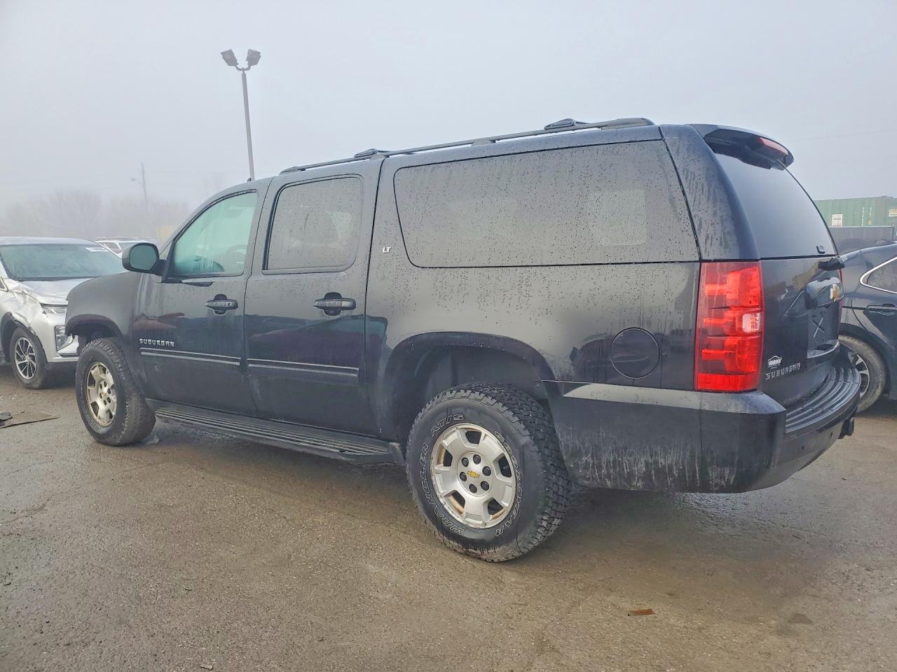 2013 CHEVROLET SUBURBAN K1500 LT photo 3