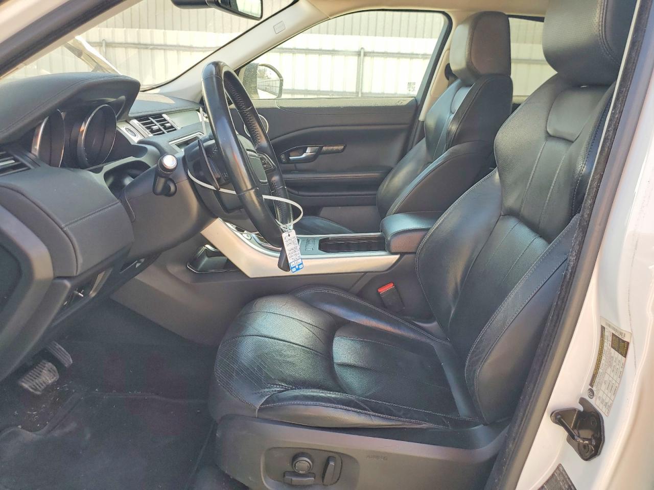 2016 LAND ROVER RANGE ROVER EVOQUE SE photo 7