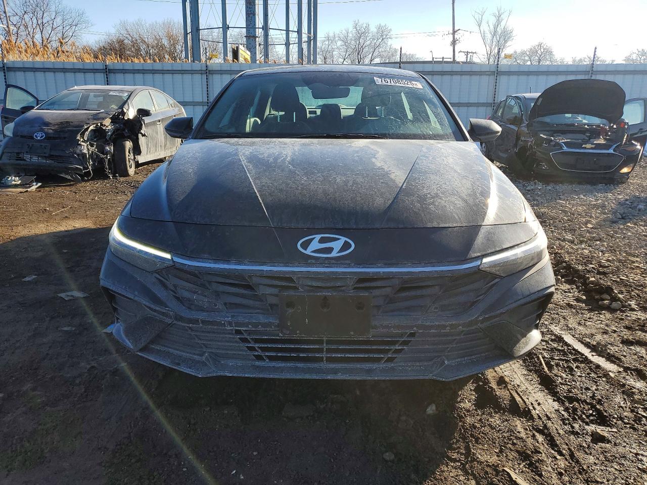 2025 HYUNDAI ELANTRA SEL SPORT photo 9