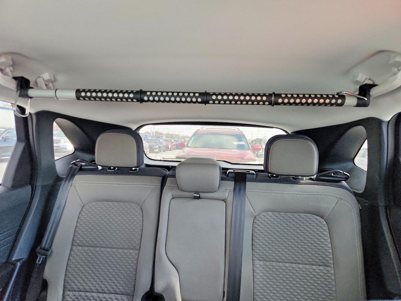 2022 FORD ESCAPE SE photo 28