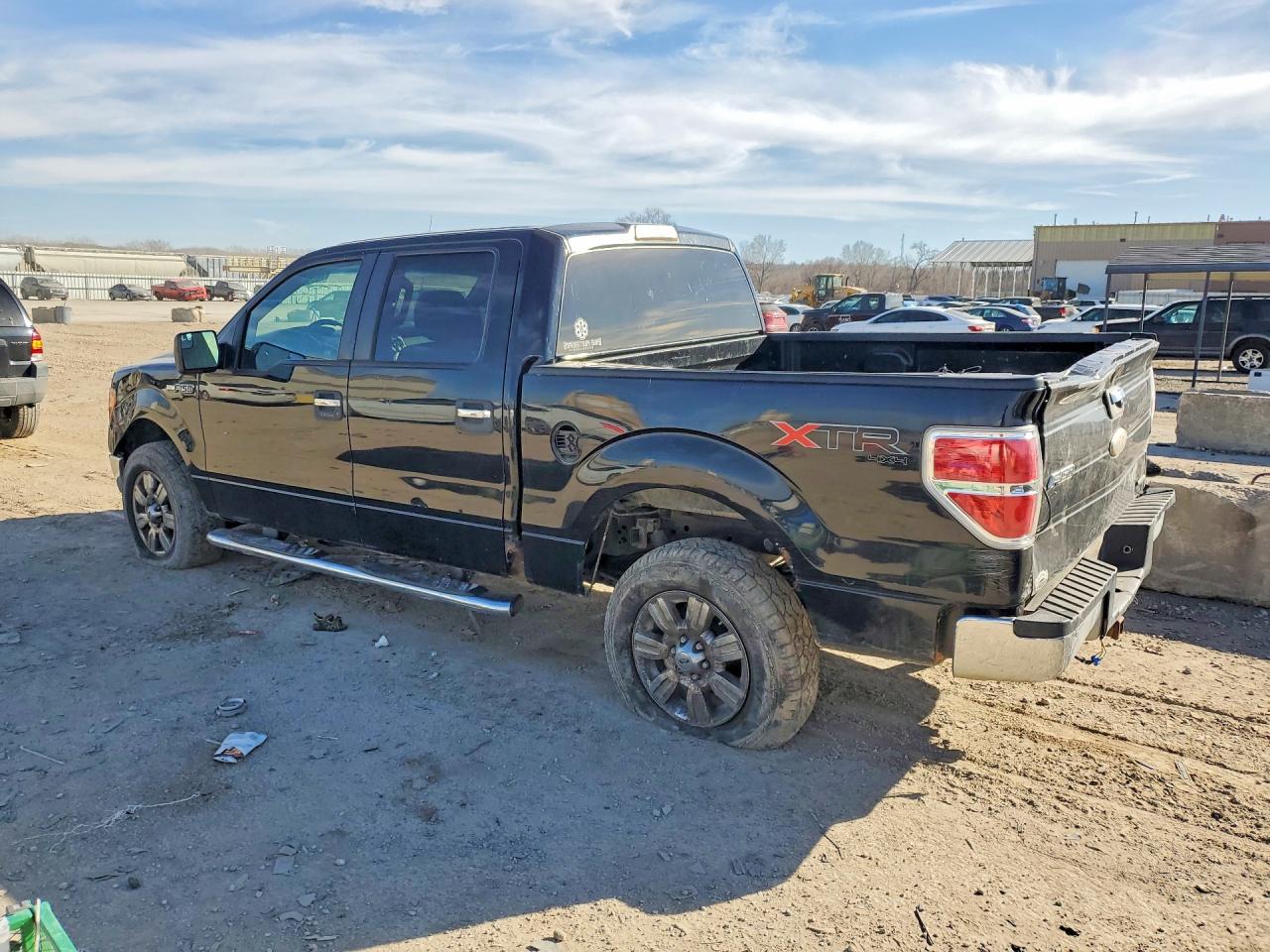 2011 FORD F150 SUPERCREW photo 2
