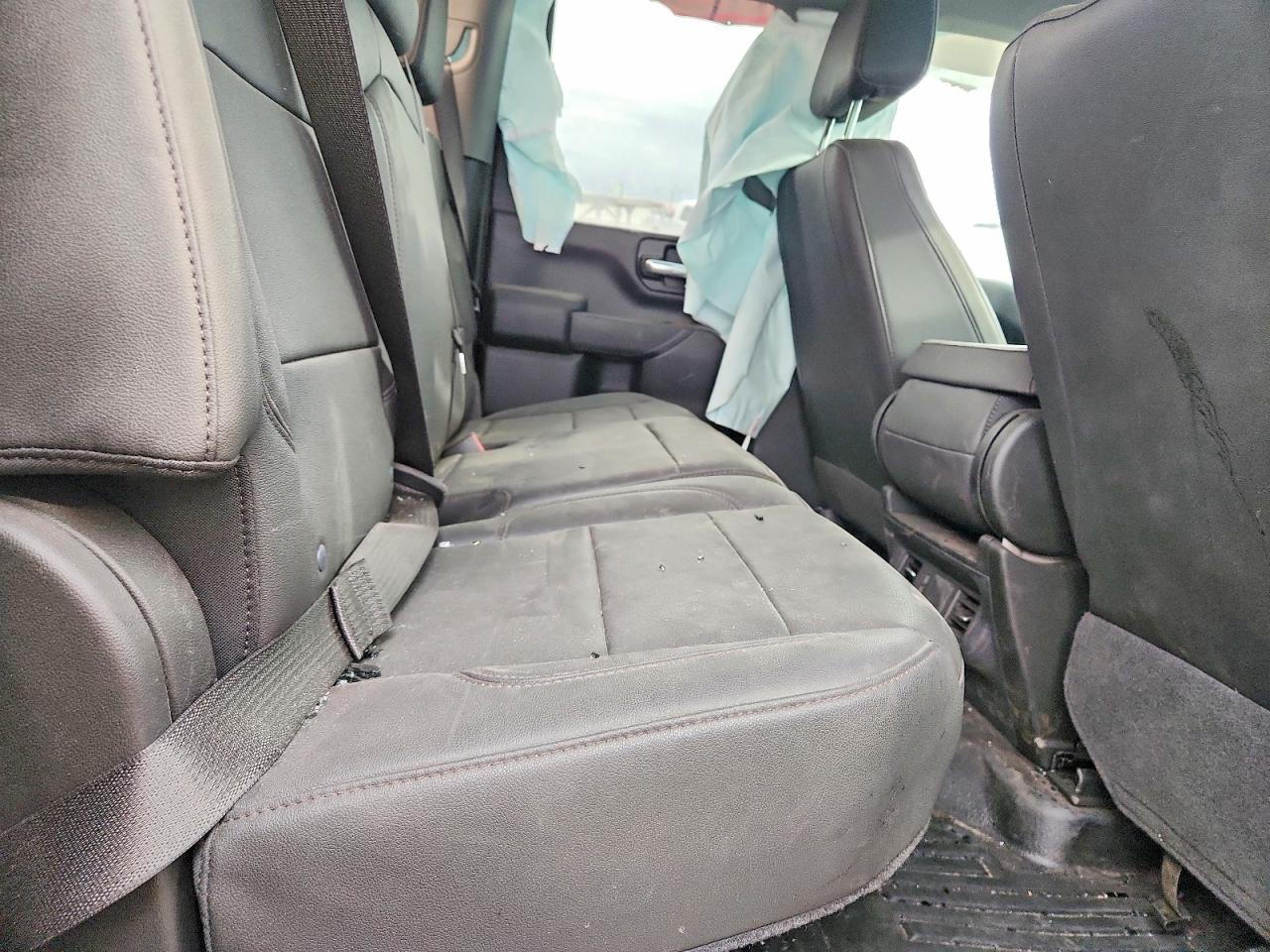 2025 CHEVROLET SILVERADO C2500 HEAVY DUTY photo 19