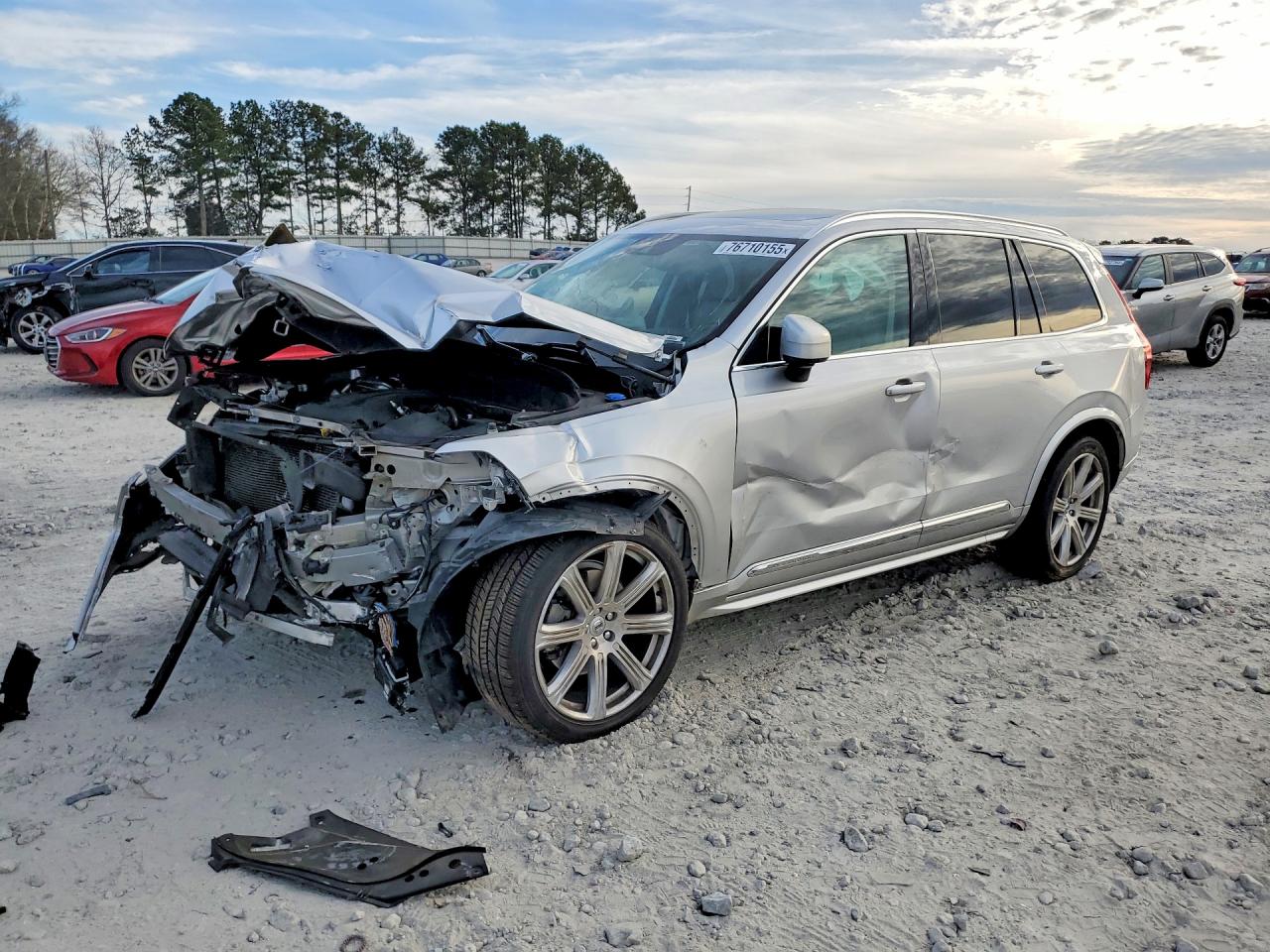 2019 VOLVO XC90