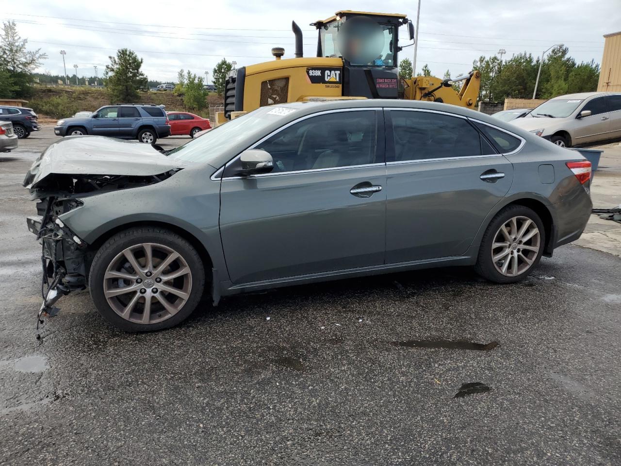 2013 TOYOTA AVALON