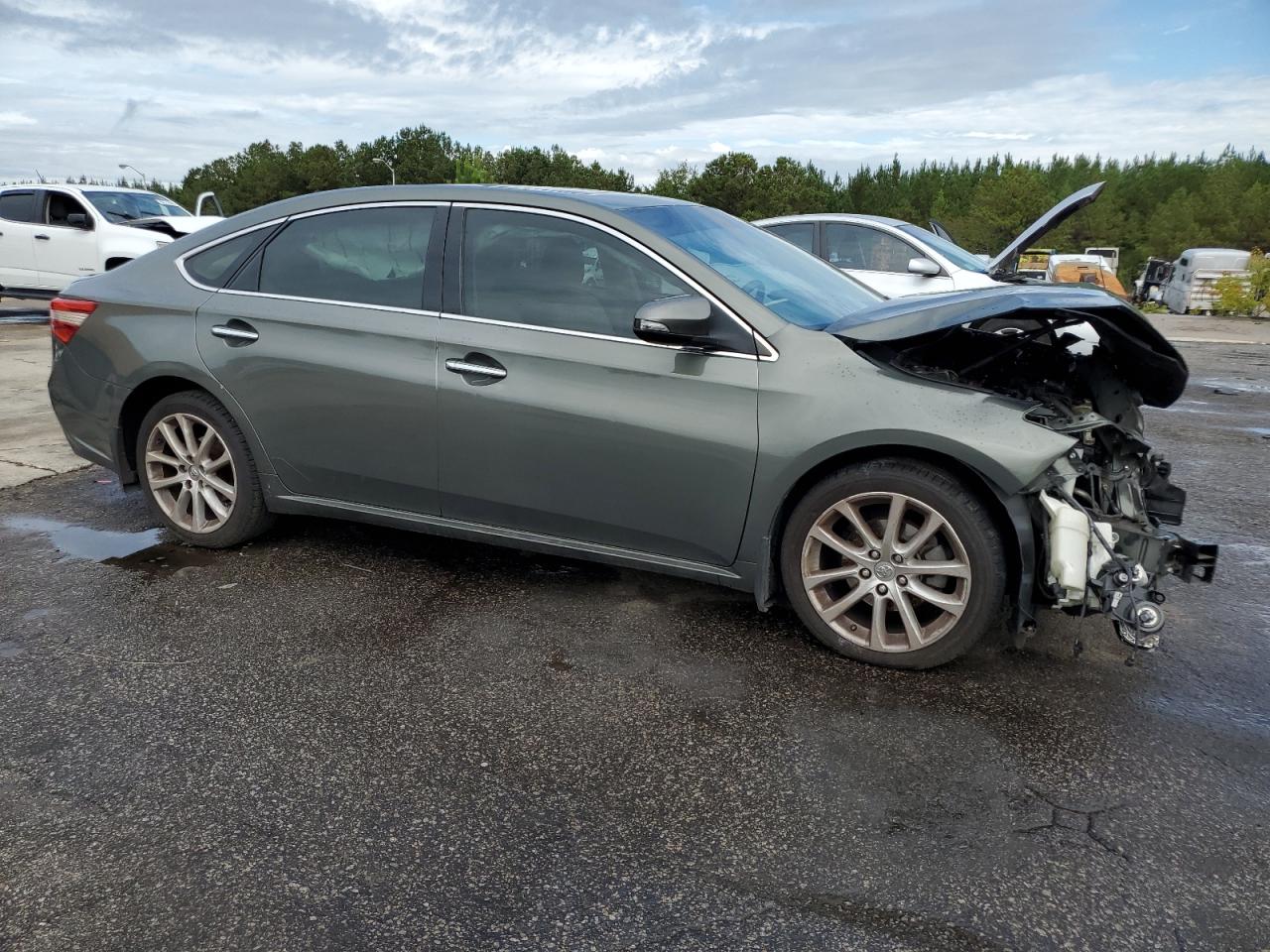 2013 TOYOTA AVALON BASE photo 4