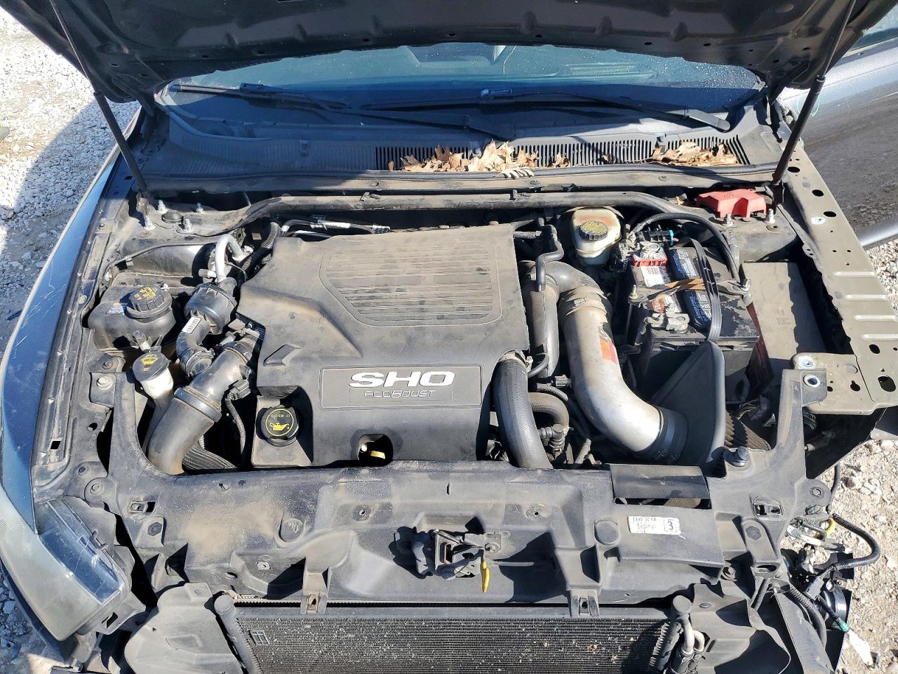 2015 FORD TAURUS SHO photo 21