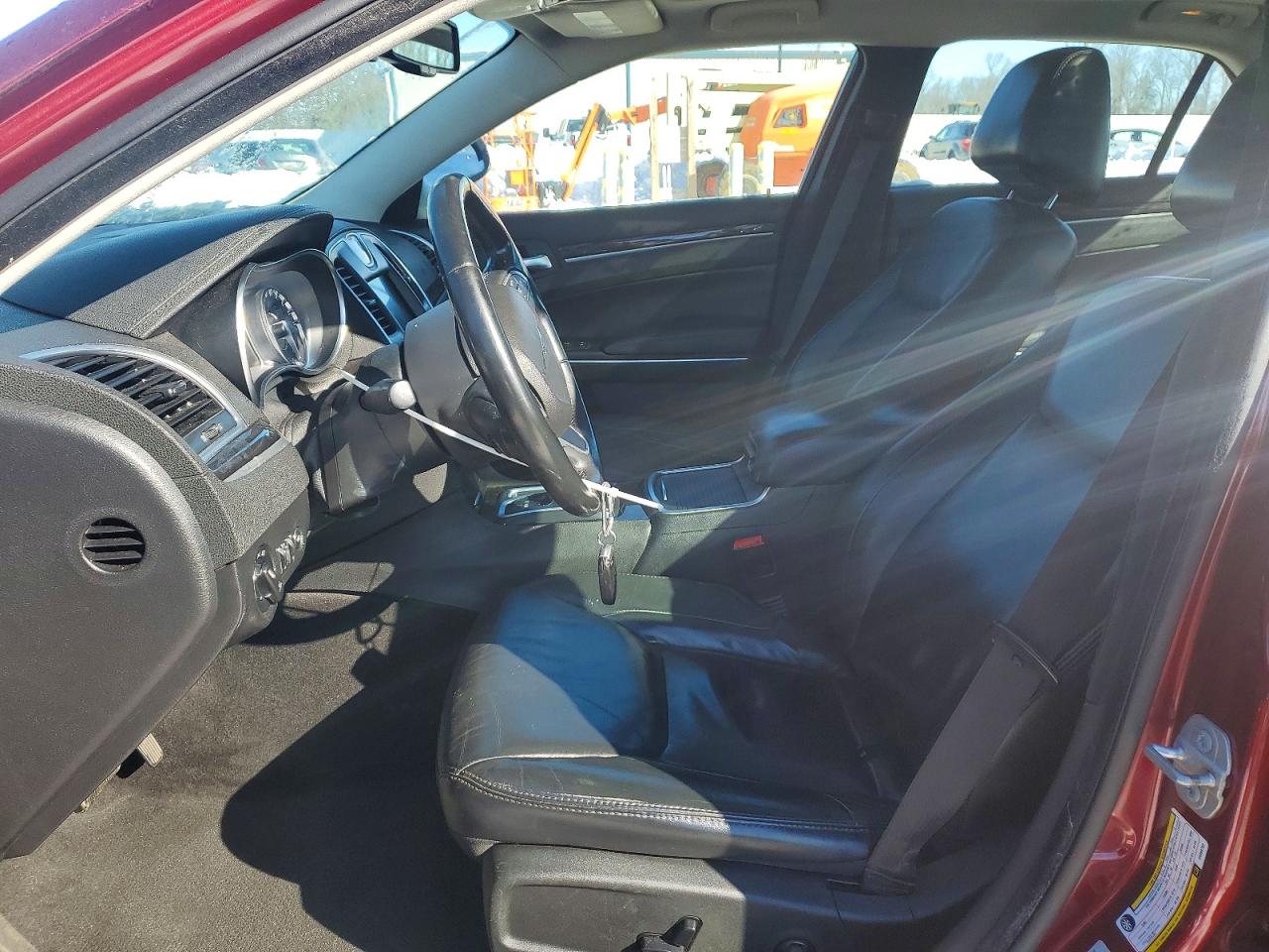 2015 CHRYSLER 300 LIMITED photo 19