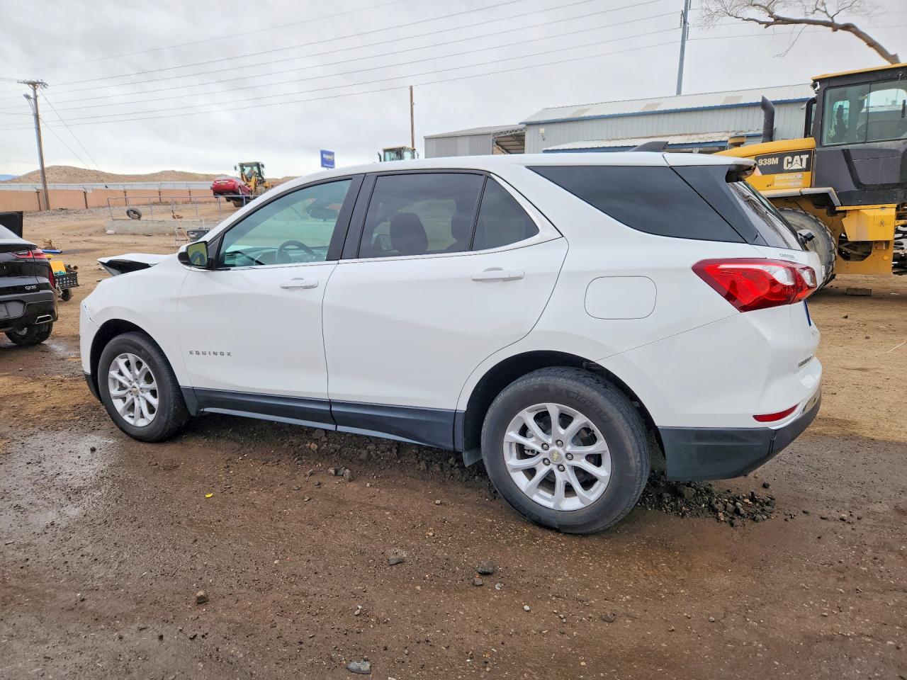 2021 CHEVROLET EQUINOX LT photo 2