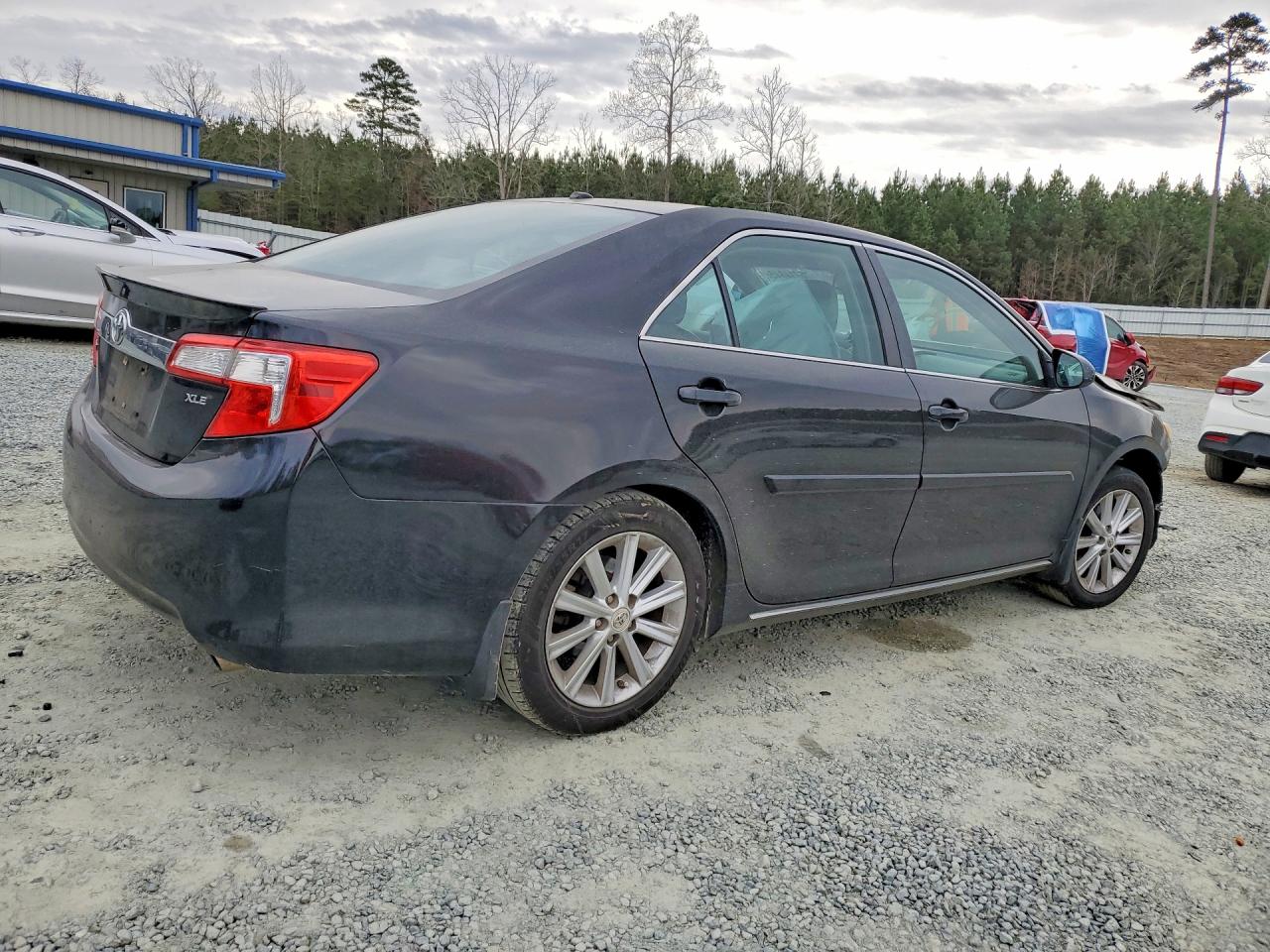 2012 TOYOTA CAMRY photo 5