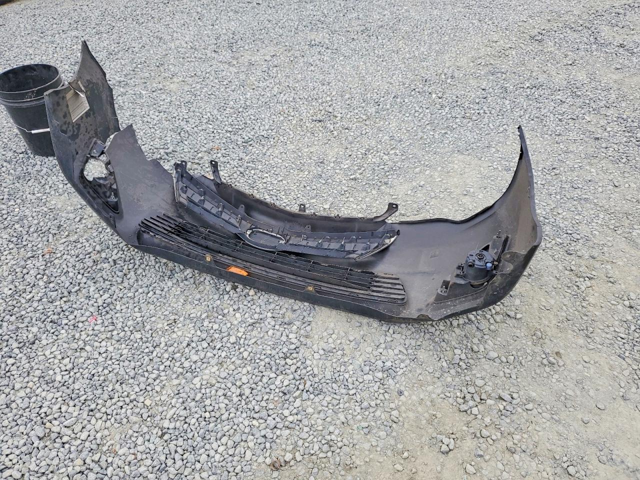 2012 TOYOTA CAMRY photo 23