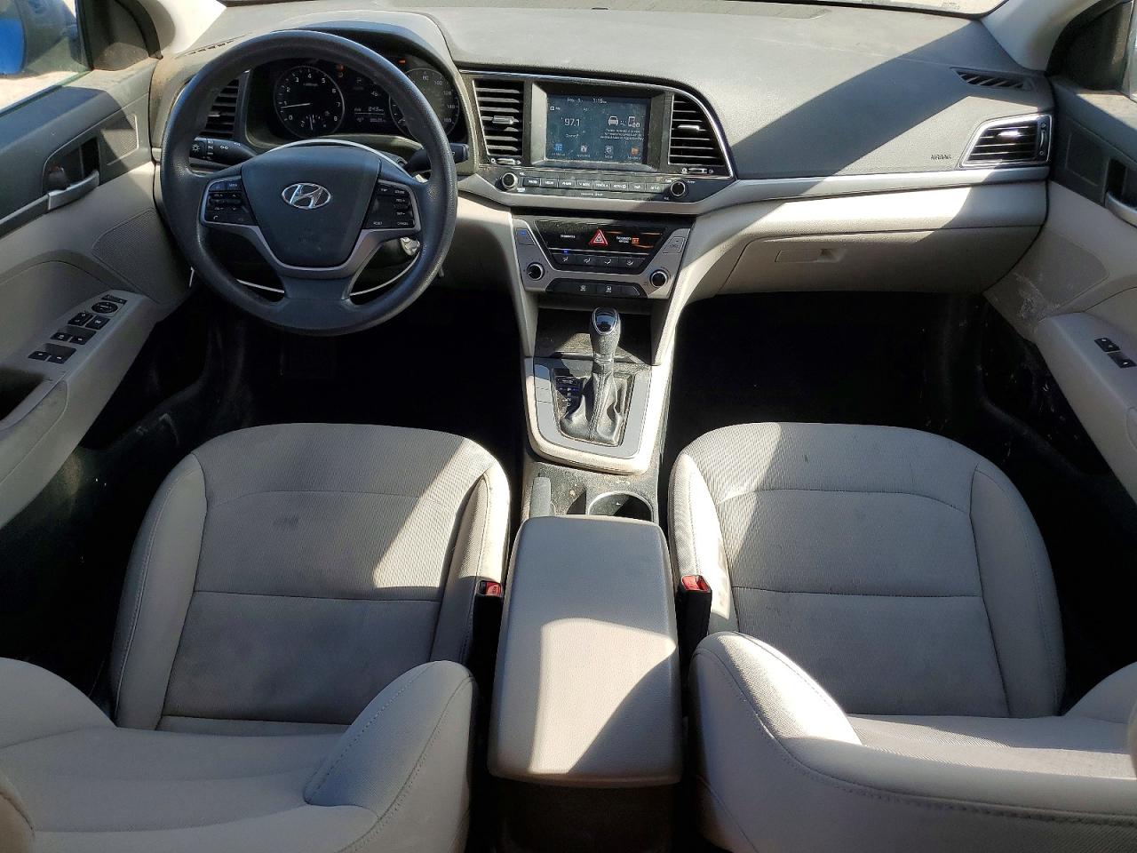 2018 HYUNDAI ELANTRA SE photo 8