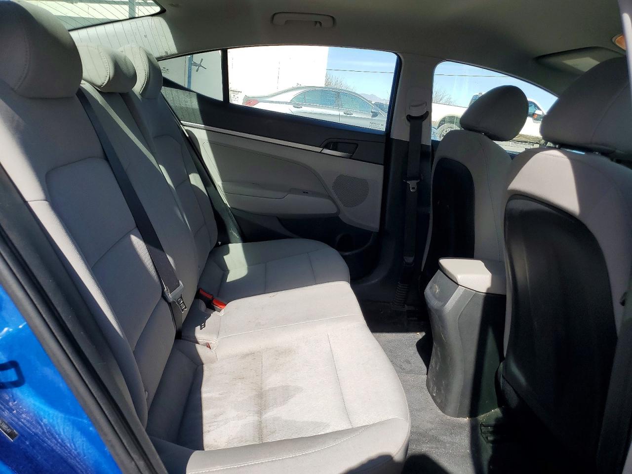 2018 HYUNDAI ELANTRA SE photo 10