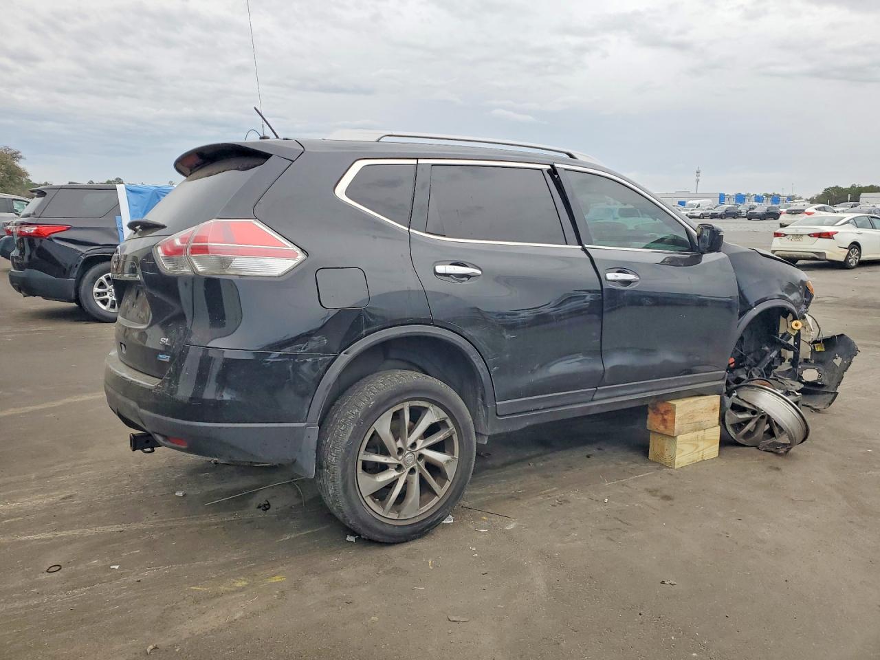 2014 NISSAN ROGUE S photo 5