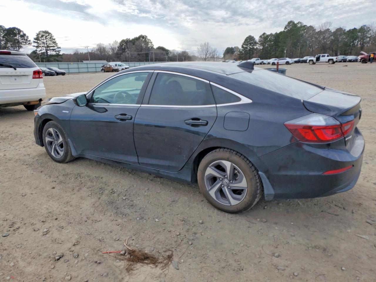 2019 HONDA INSIGHT LX photo 2