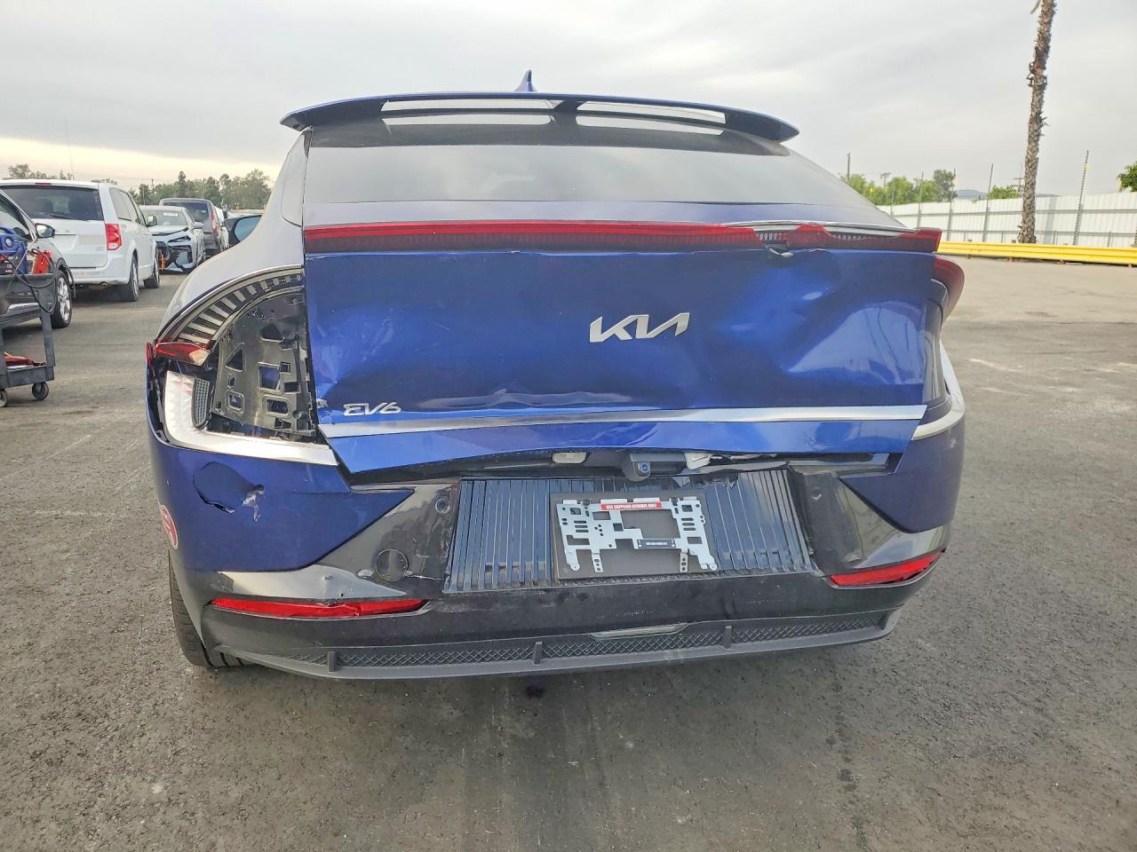 2024 KIA EV6 LIGHT photo 11
