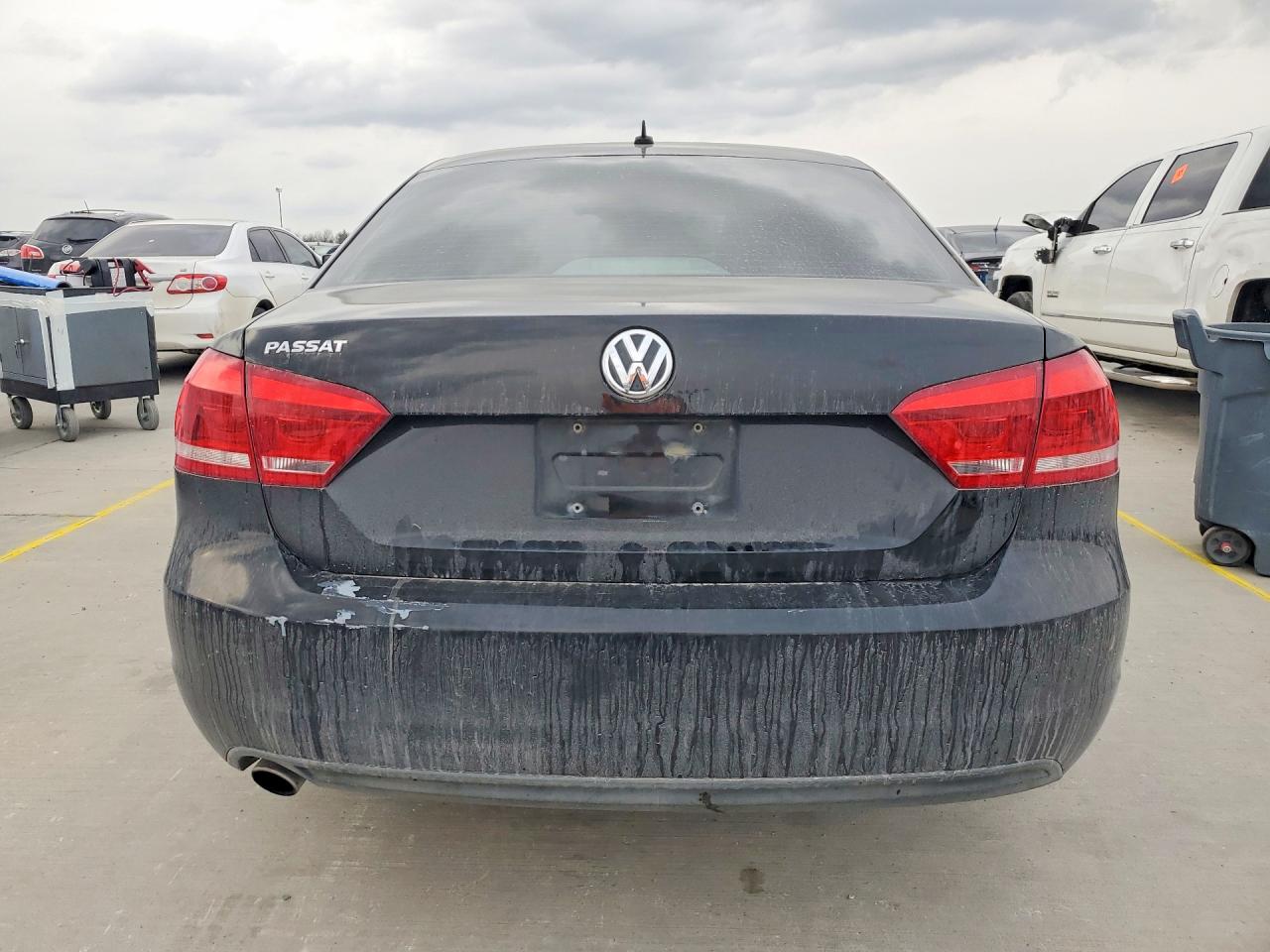 2015 VOLKSWAGEN PASSAT photo 16