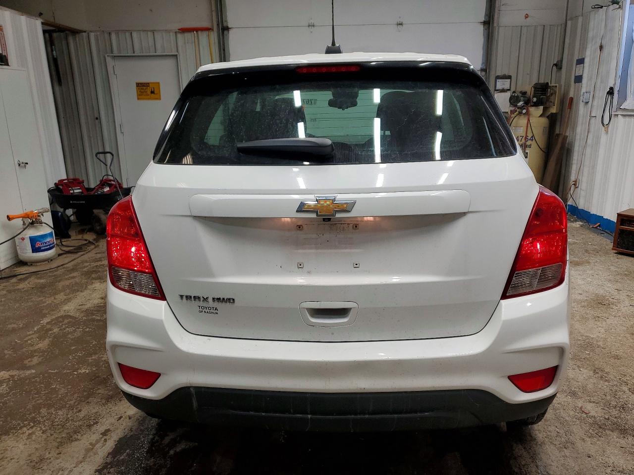 2017 CHEVROLET TRAX LS photo 6