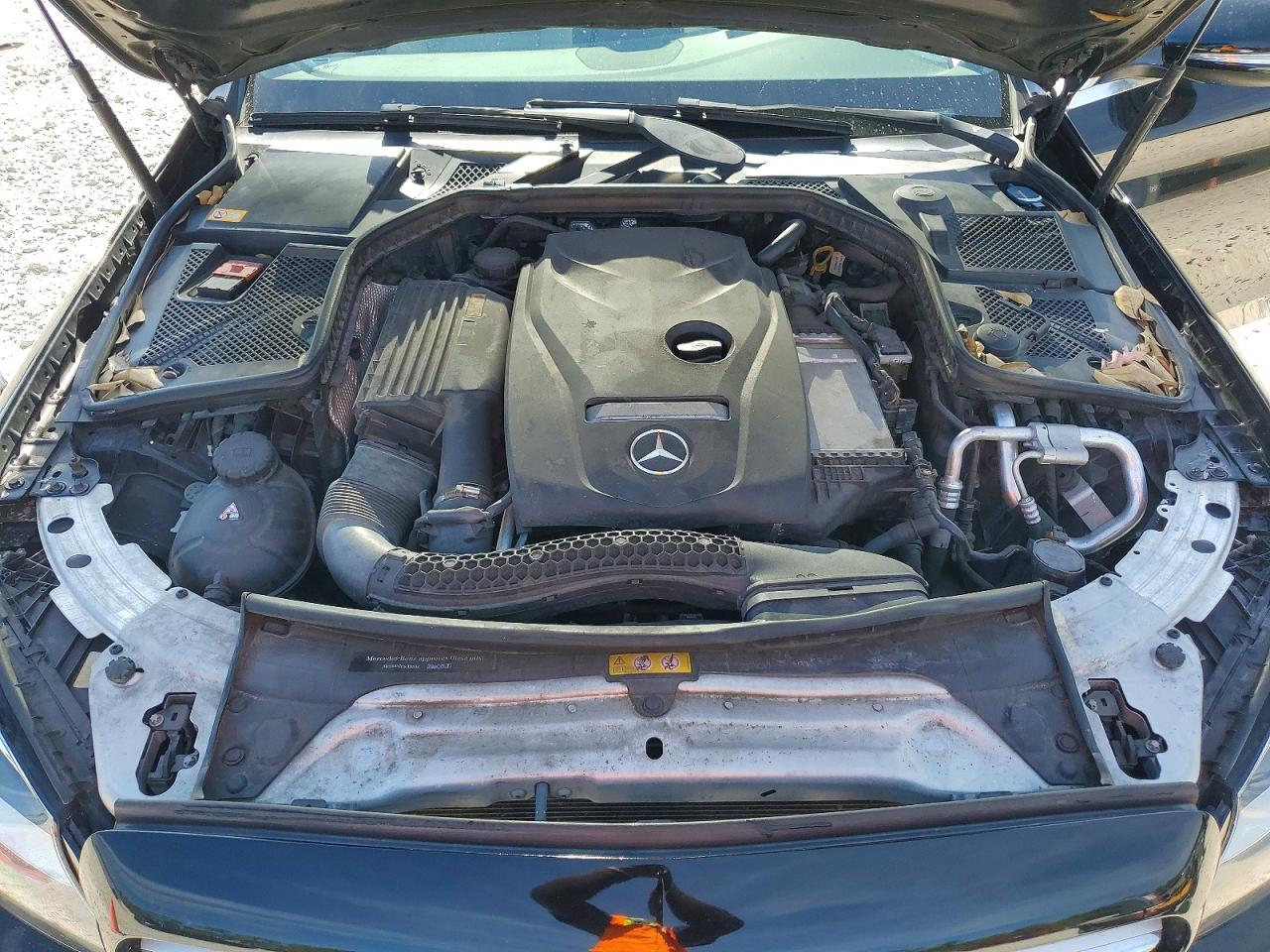 2015 MERCEDES-BENZ C 300 photo 31