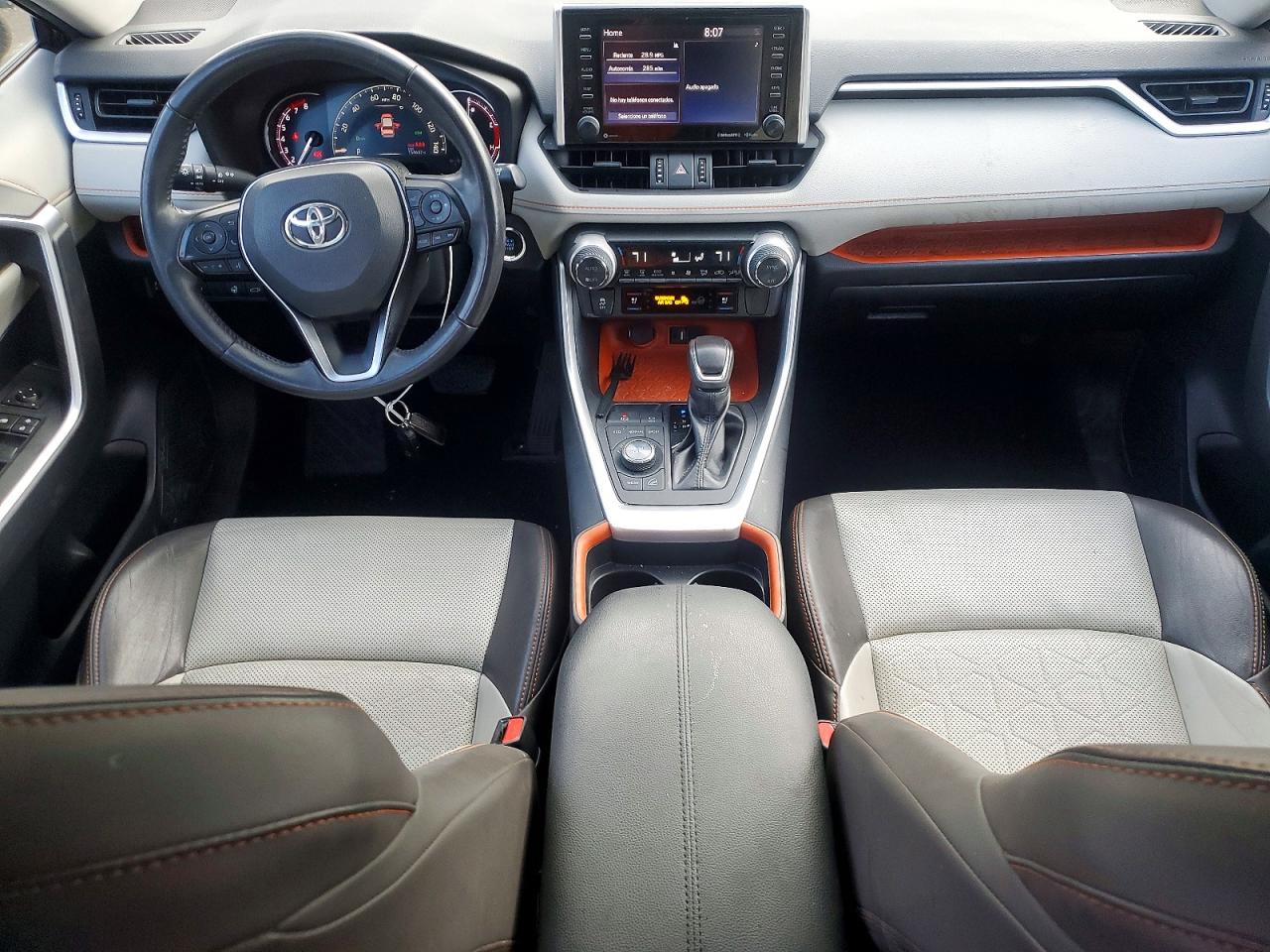 2019 TOYOTA RAV4 ADVENTURE photo 8