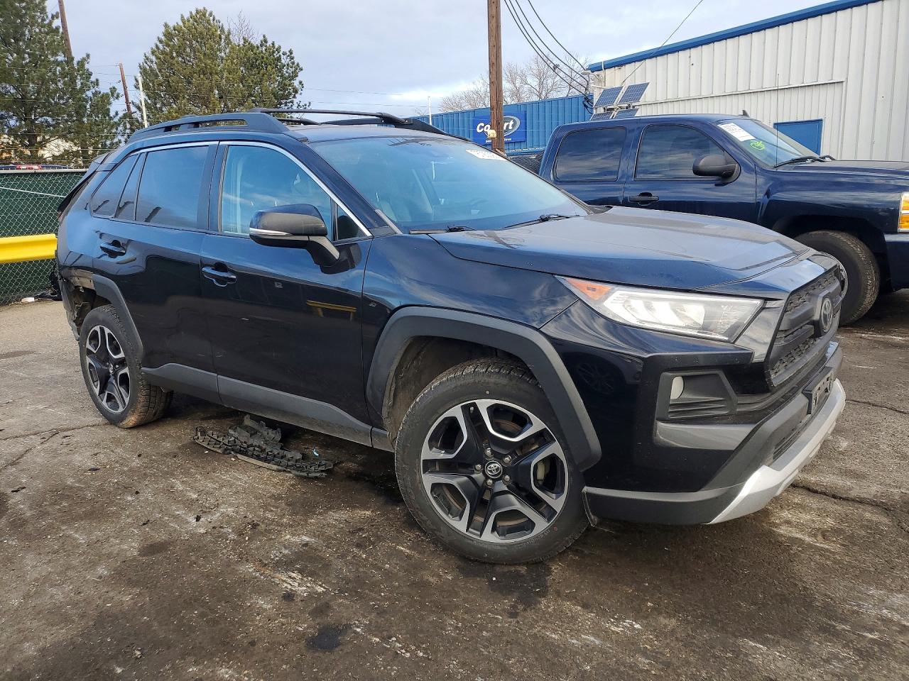 2019 TOYOTA RAV4 ADVENTURE photo 4