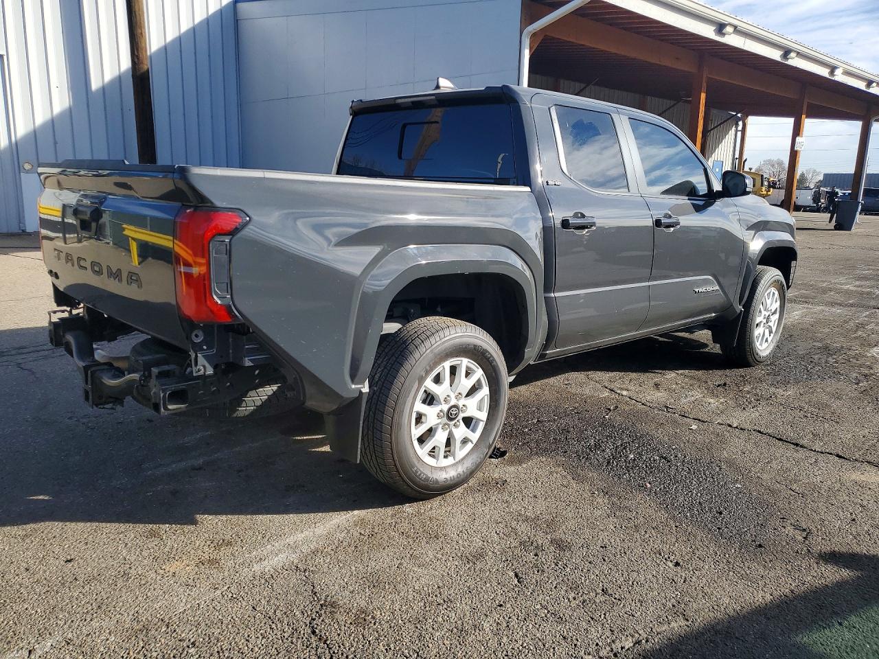 2024 TOYOTA TACOMA DOUBLE CAB photo 5