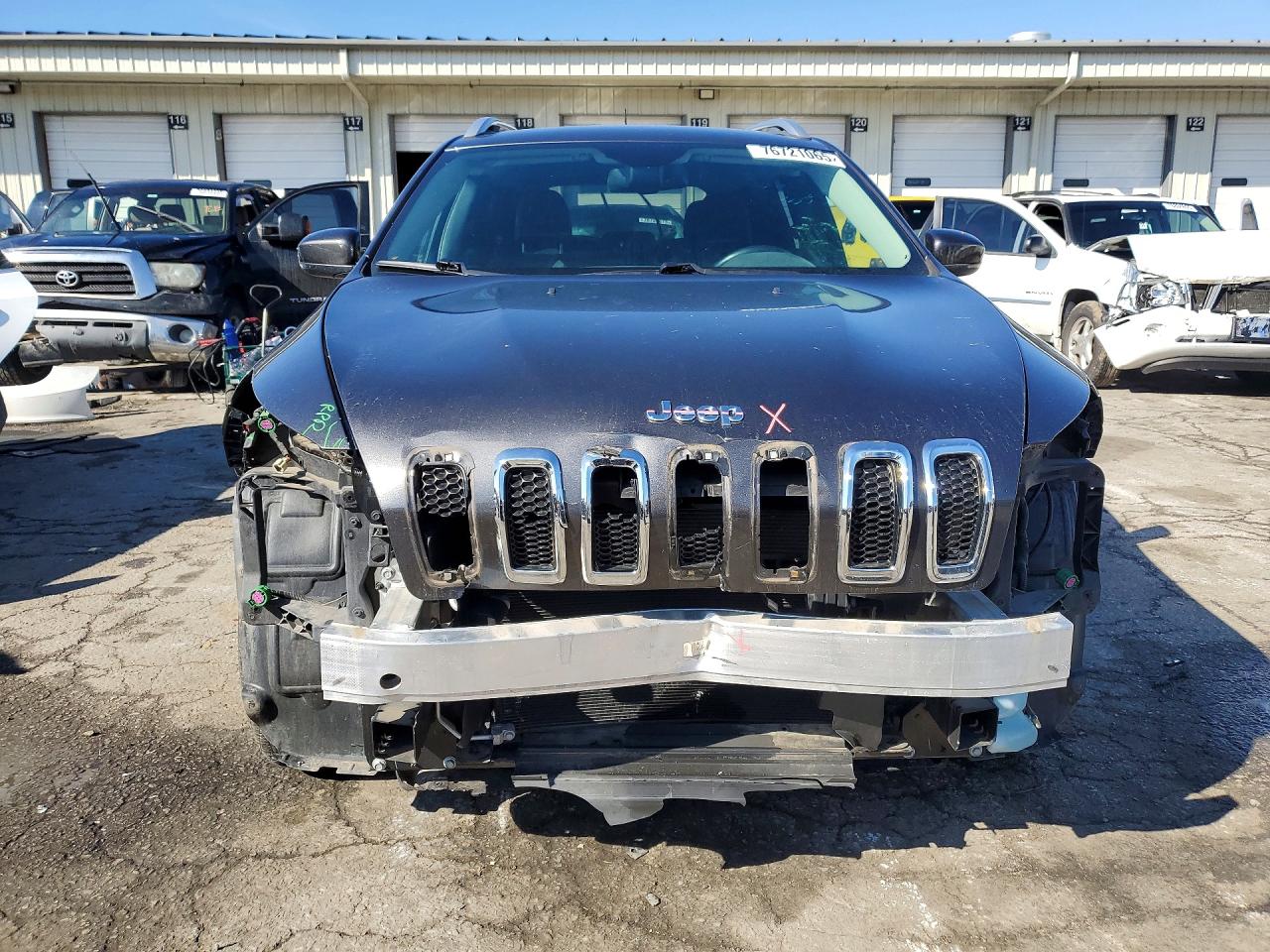 2017 JEEP CHEROKEE LIMITED photo 5