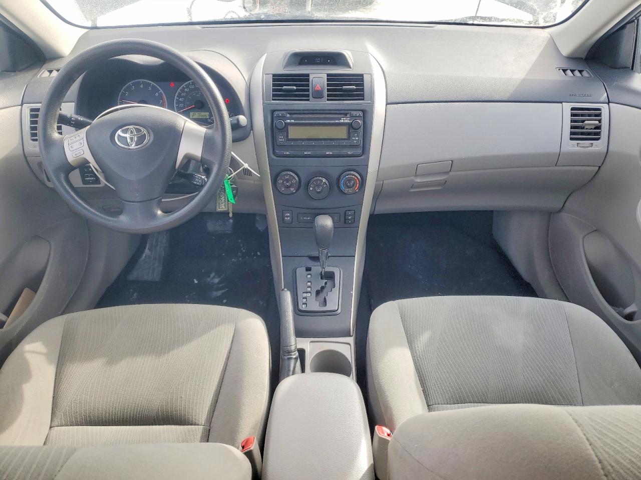 2013 TOYOTA COROLLA CE photo 15