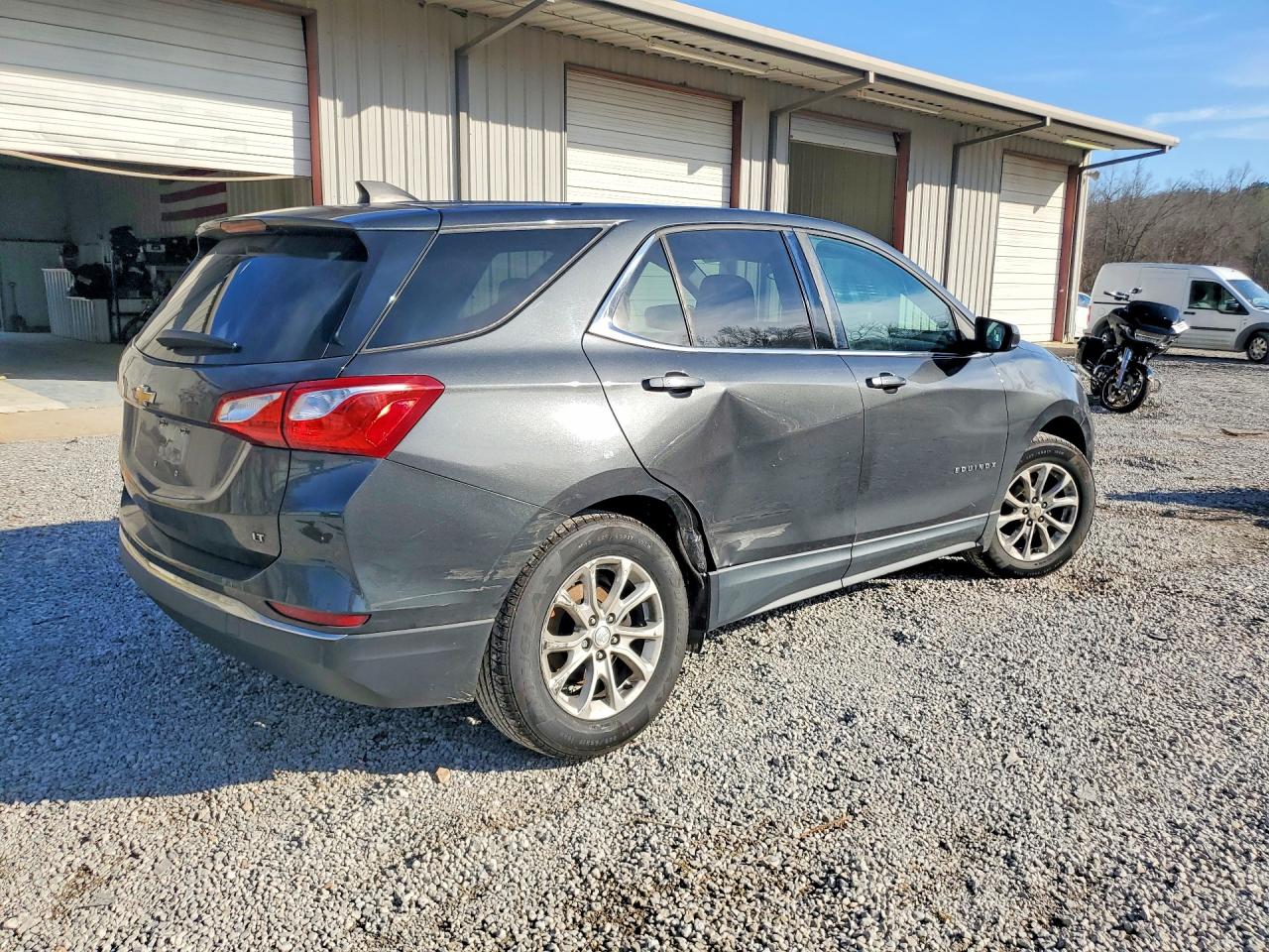 2018 CHEVROLET EQUINOX LT photo 3