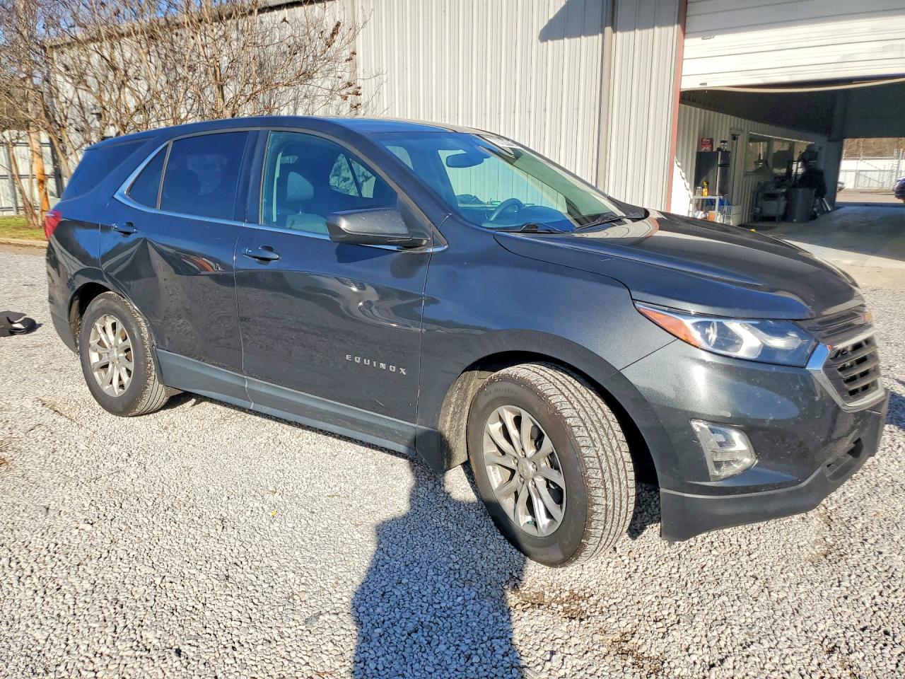 2018 CHEVROLET EQUINOX LT photo 4