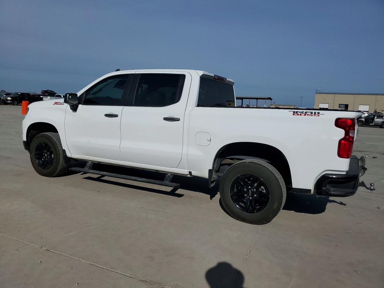 2023 CHEVROLET SILVERADO K1500 TRAIL BOSS CUSTOM photo 4