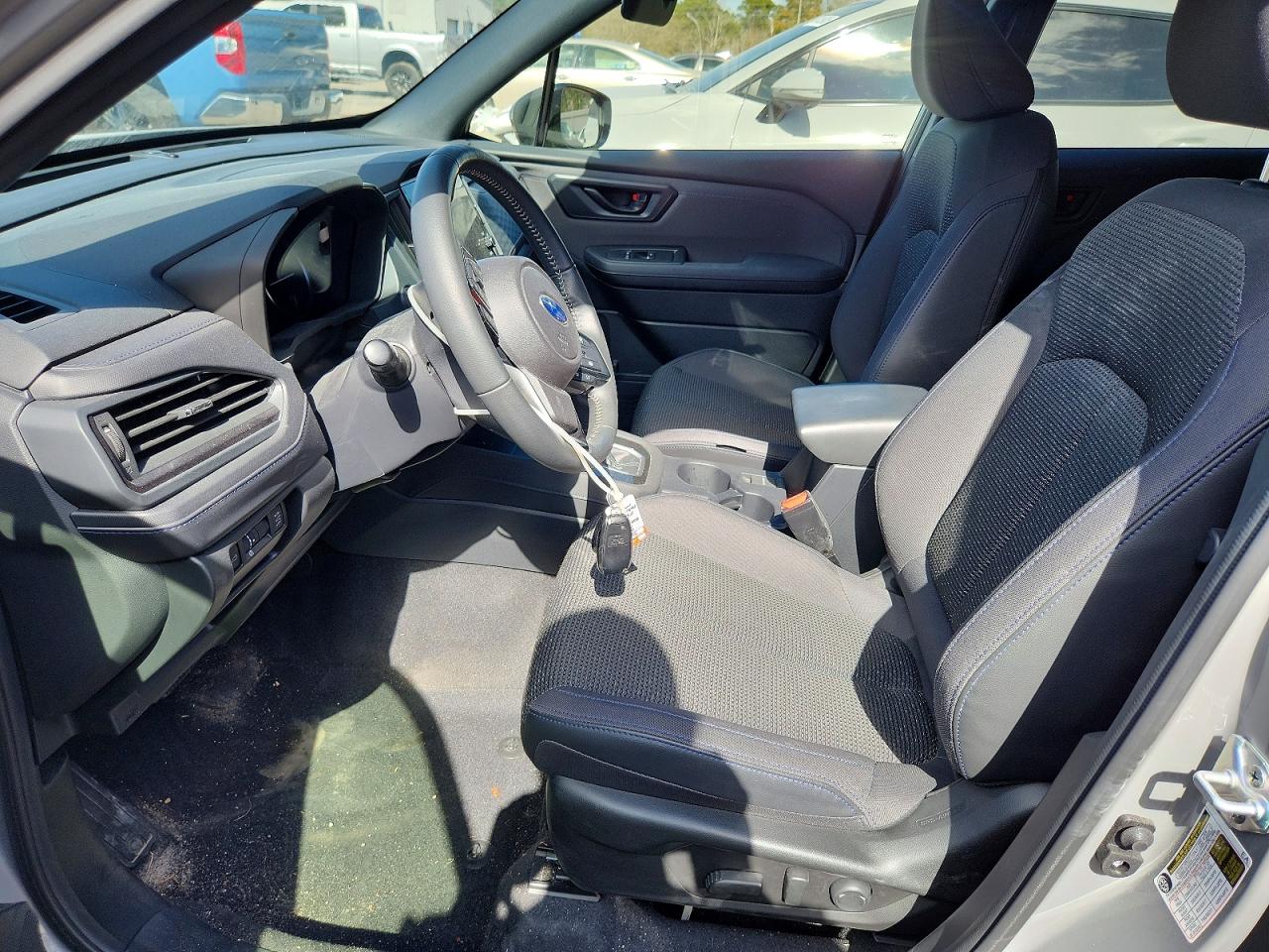 2025 SUBARU FORESTER PREMIUM photo 19