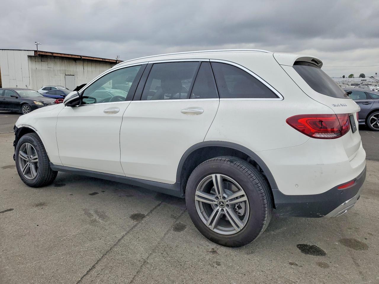 2022 MERCEDES-BENZ GLC 300 photo 4