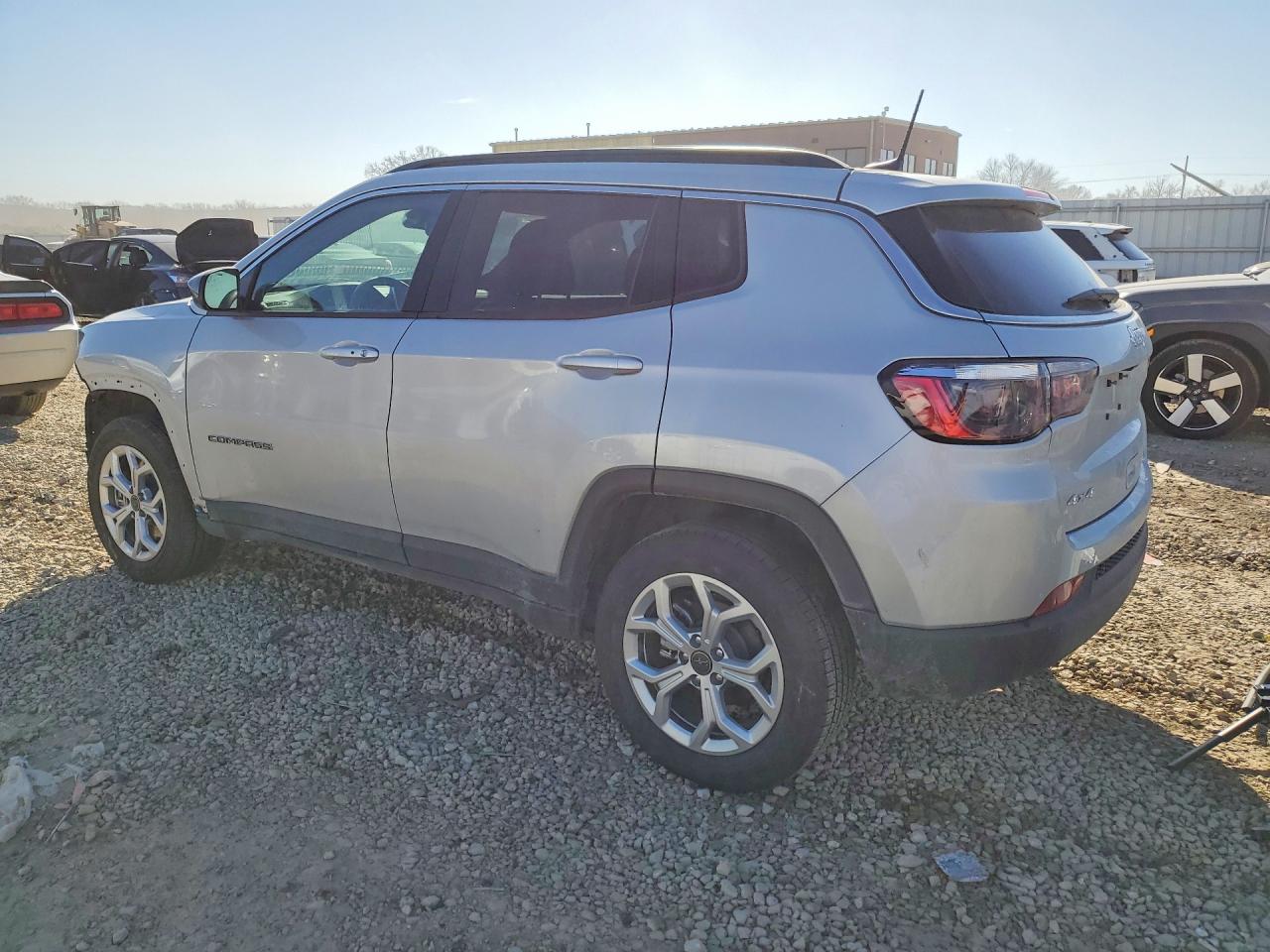 2025 JEEP COMPASS LATITUDE photo 2