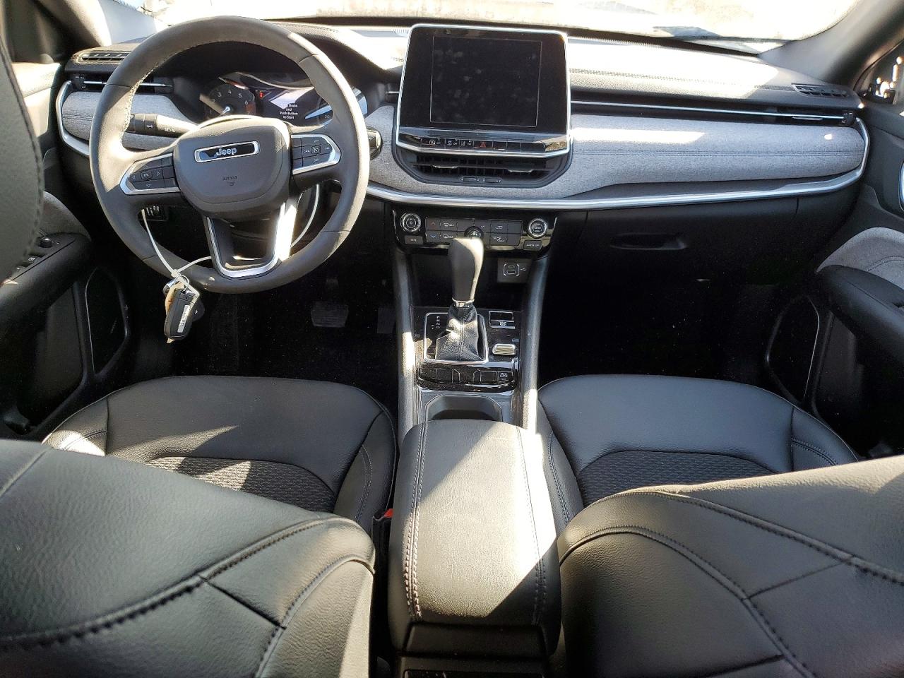 2025 JEEP COMPASS LATITUDE photo 8