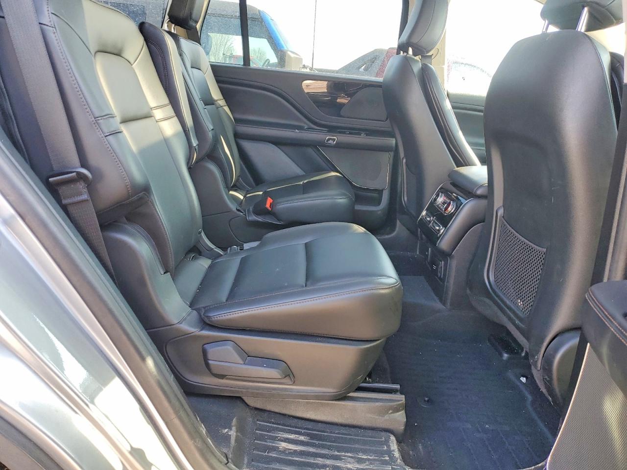 2024 LINCOLN AVIATOR photo 21