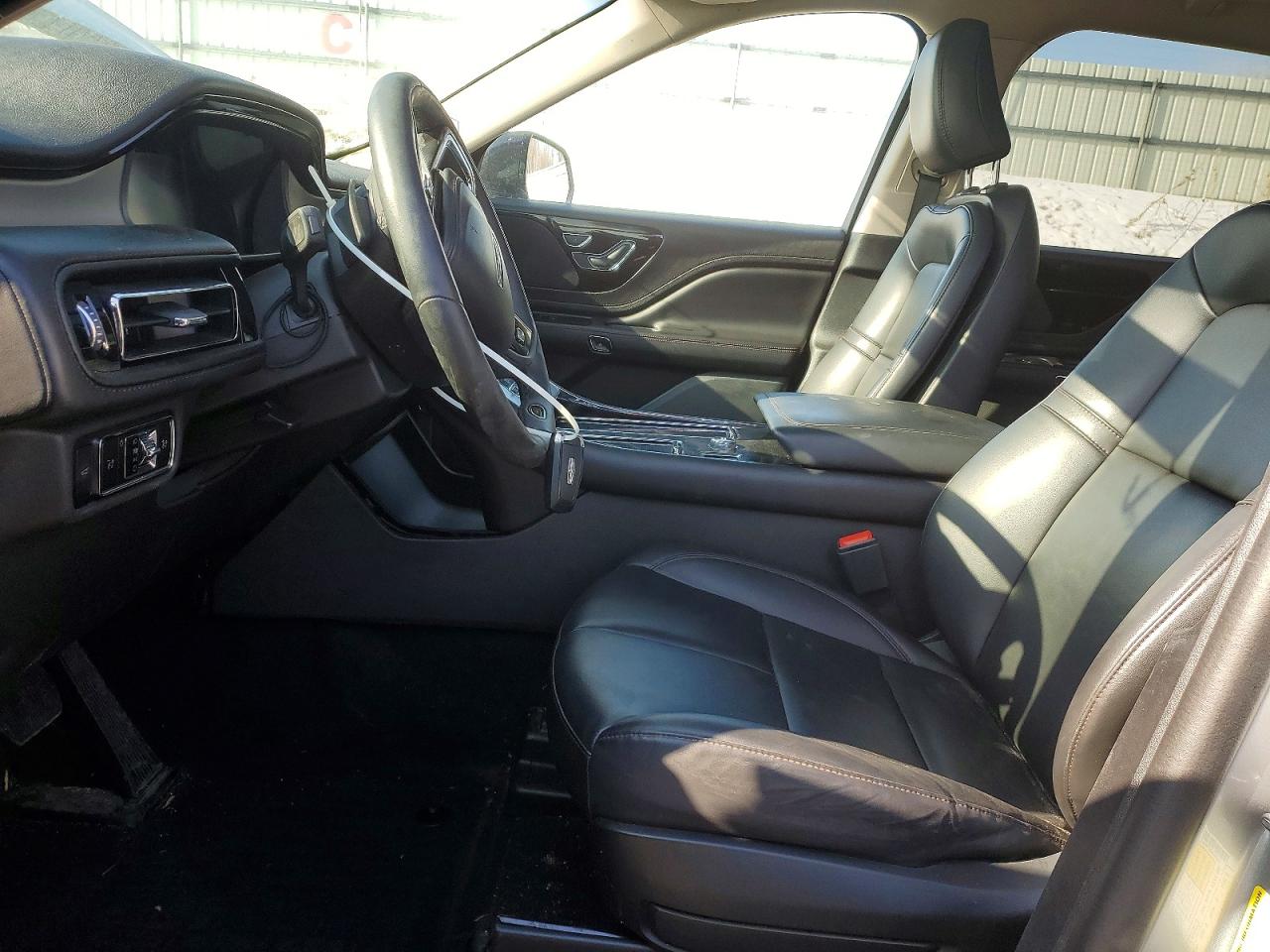 2024 LINCOLN AVIATOR photo 13