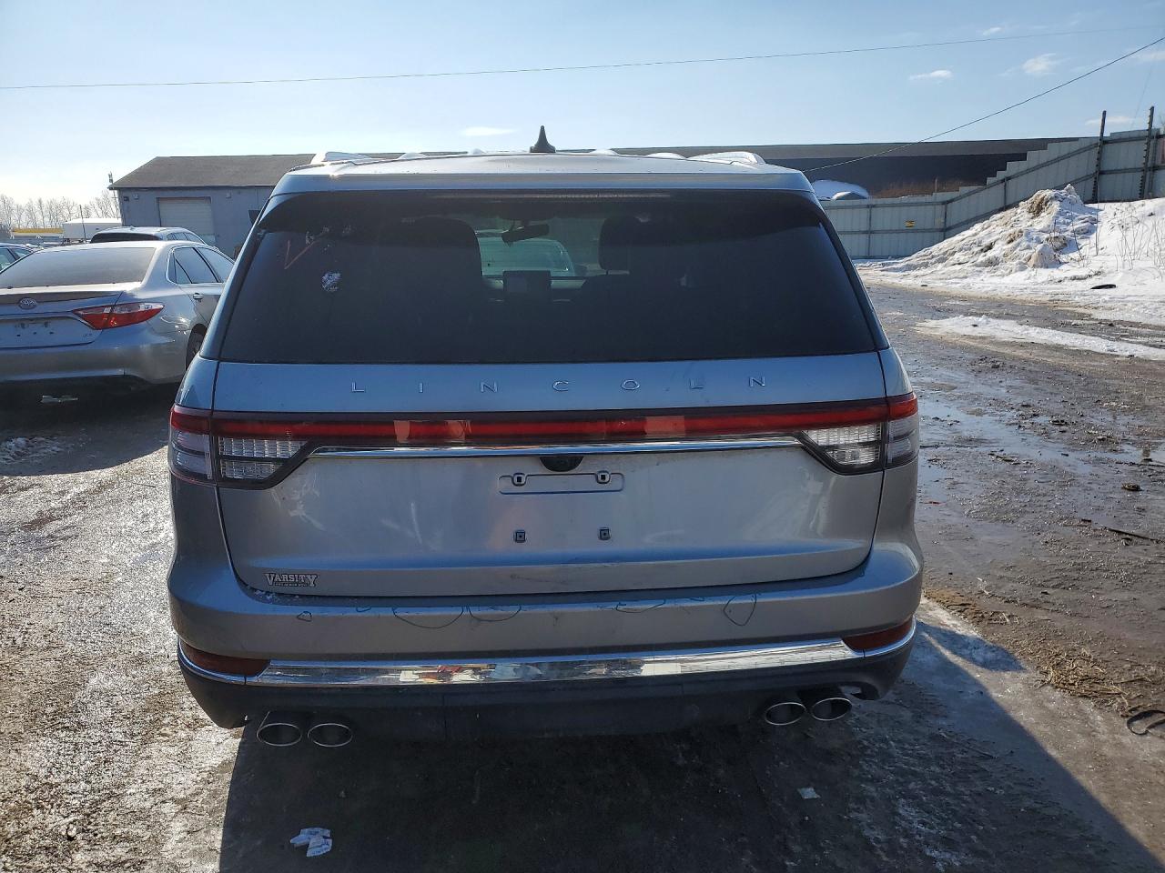 2024 LINCOLN AVIATOR photo 11