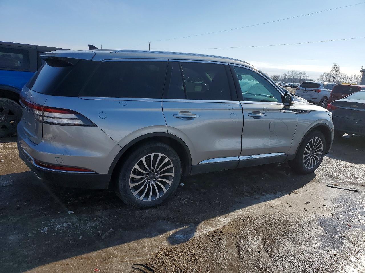 2024 LINCOLN AVIATOR photo 5