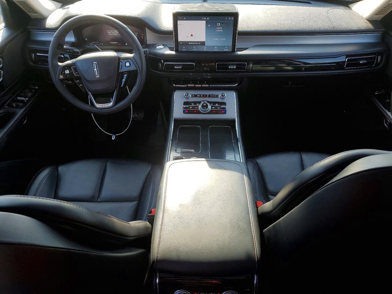 2024 LINCOLN AVIATOR photo 15
