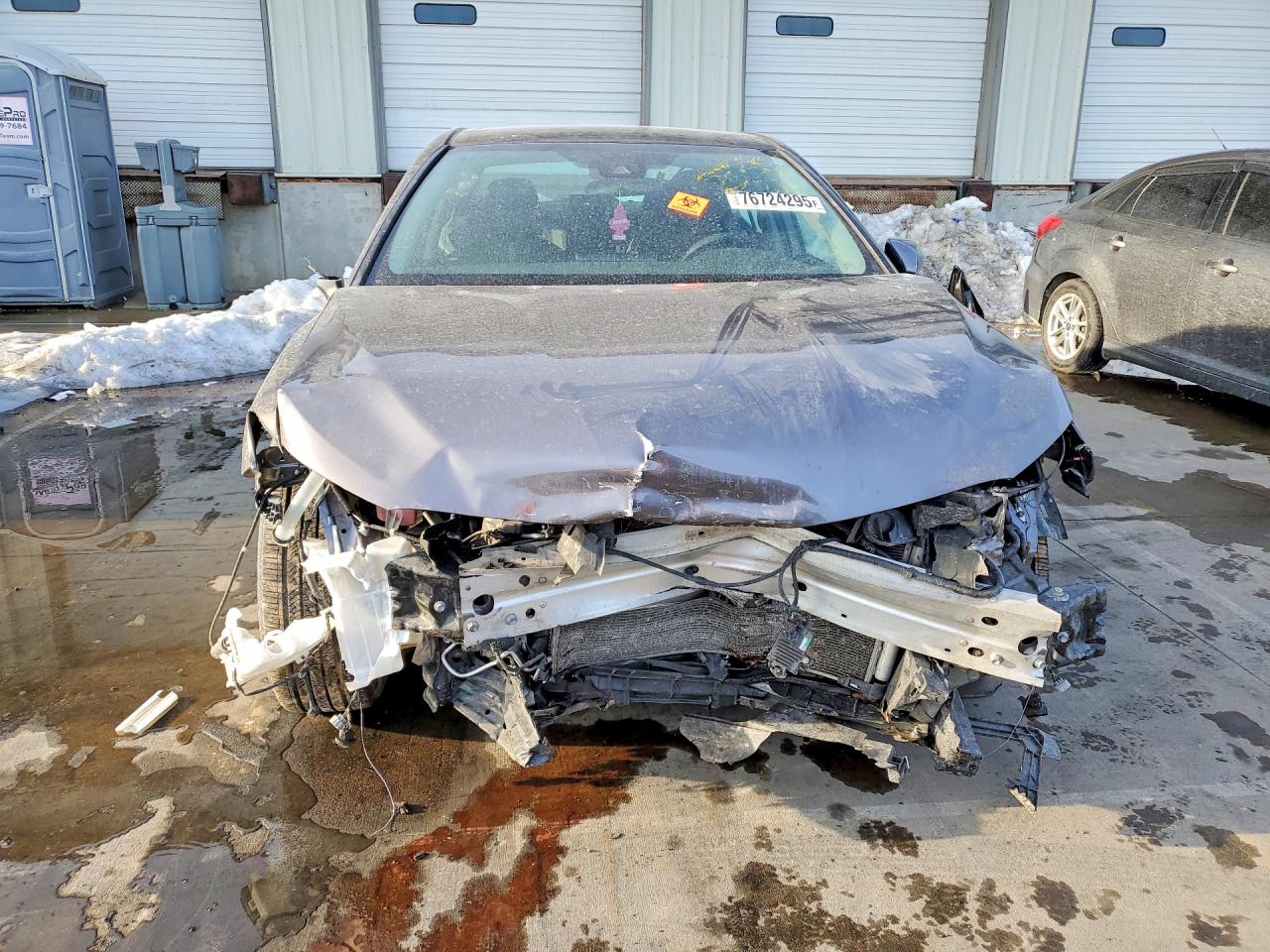 2022 TOYOTA CAMRY LE photo 5