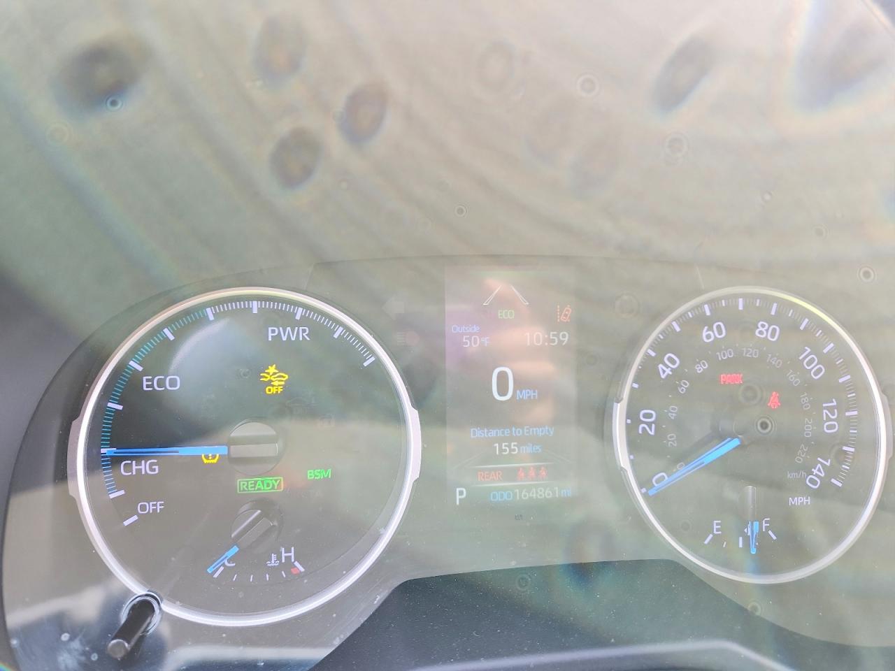 2021 TOYOTA RAV4 XLE photo 25