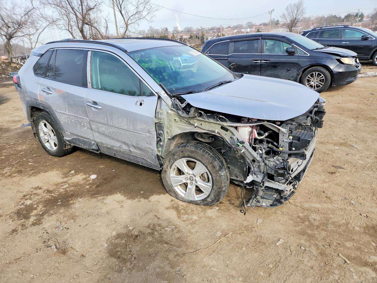 2021 TOYOTA RAV4 XLE photo 10