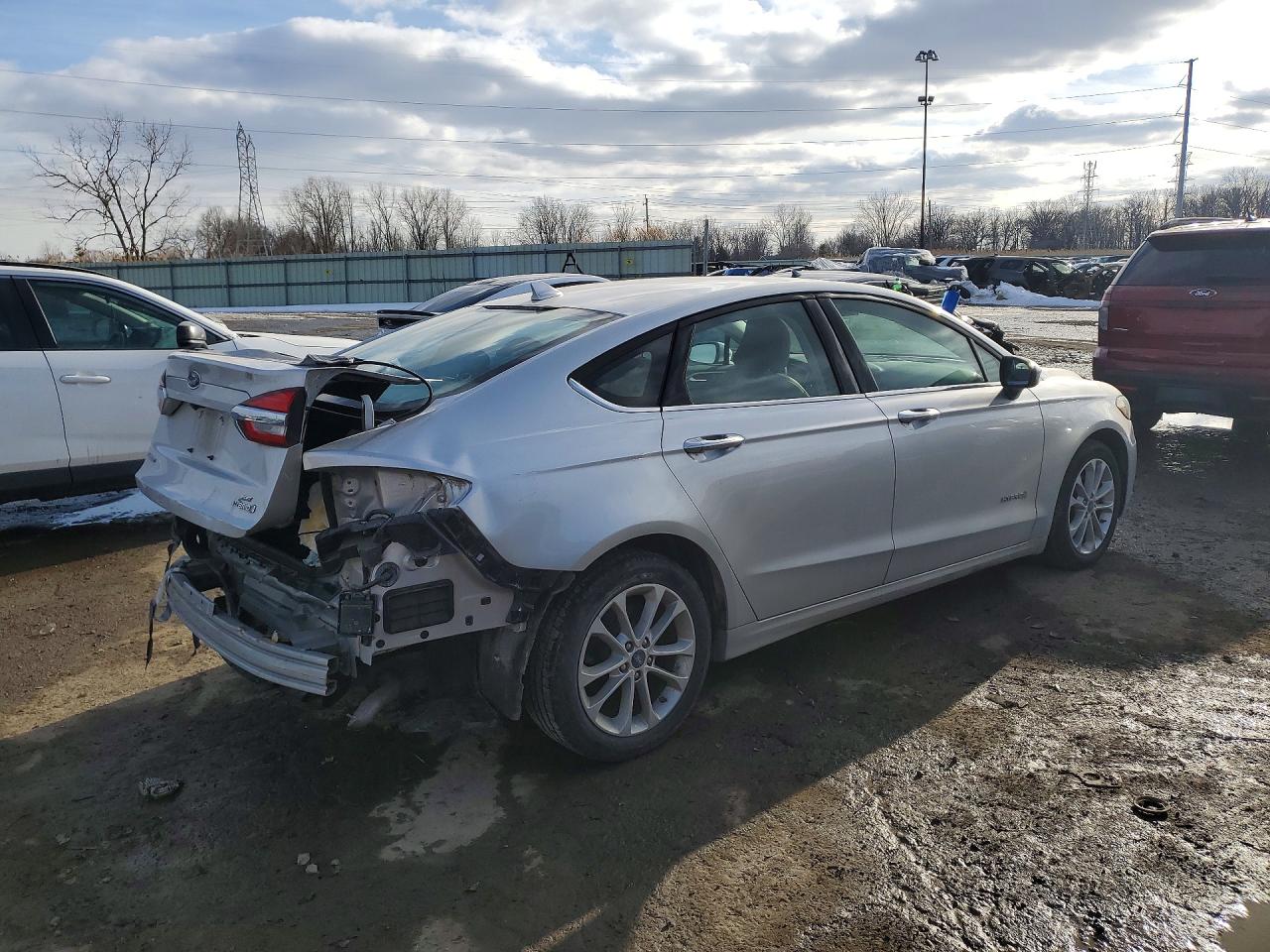 2019 FORD FUSION SE photo 3