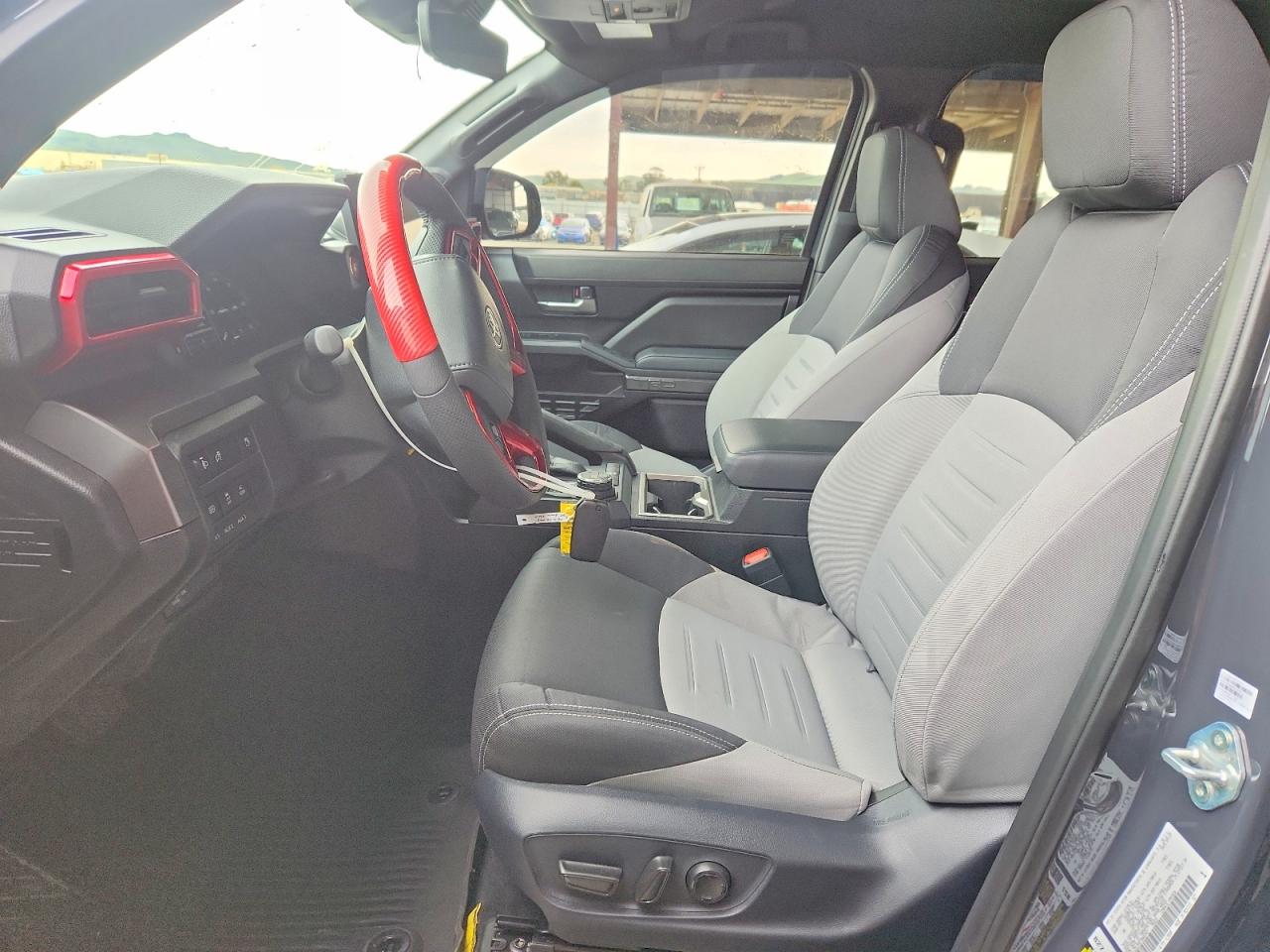 2025 TOYOTA TACOMA DOUBLE CAB photo 7