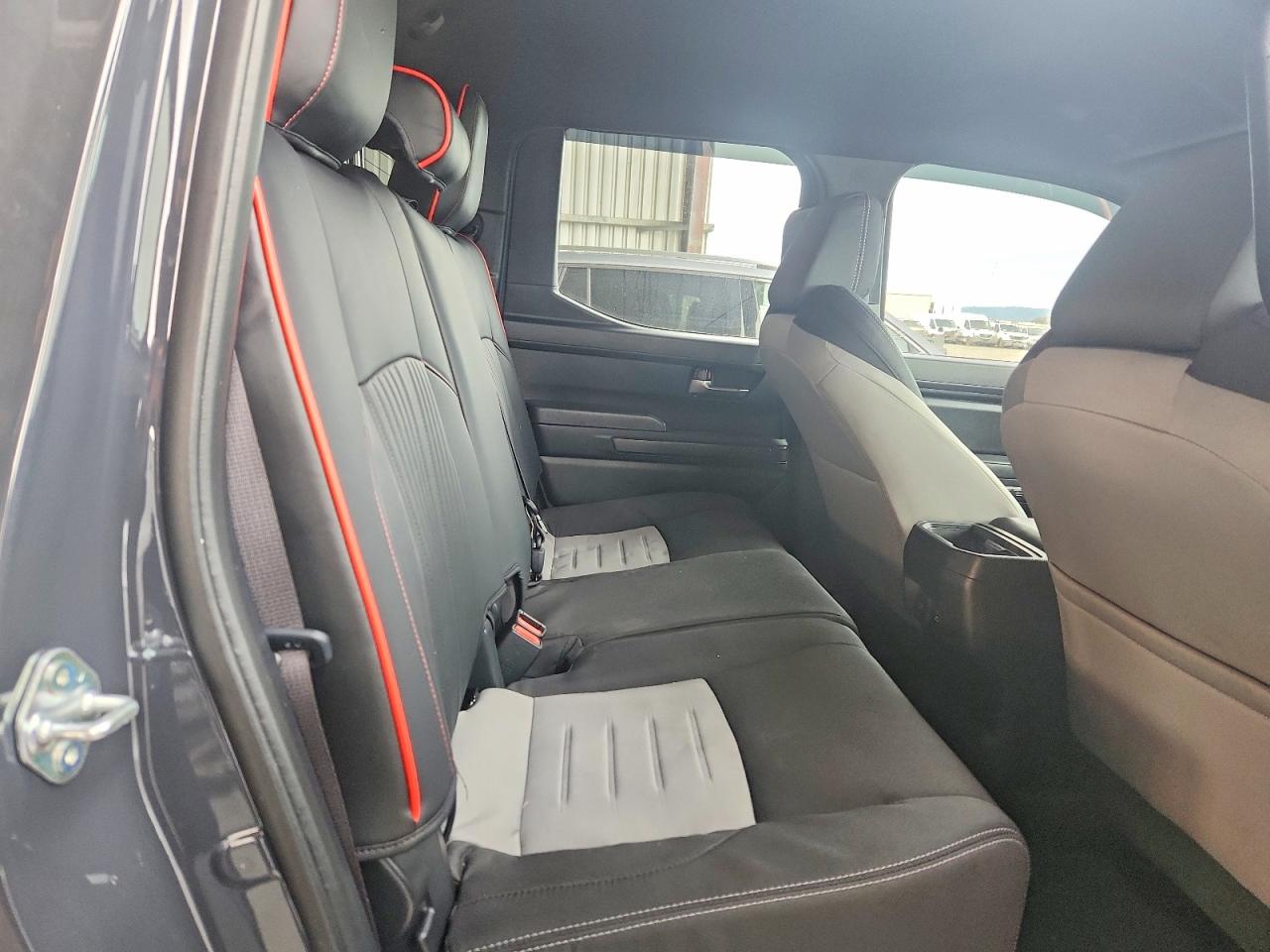 2025 TOYOTA TACOMA DOUBLE CAB photo 10