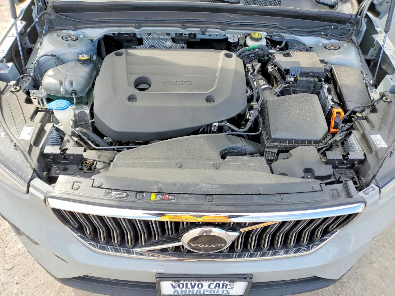 2024 VOLVO XC40 PLUS photo 12