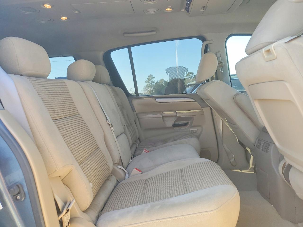 2011 NISSAN ARMADA SV photo 31